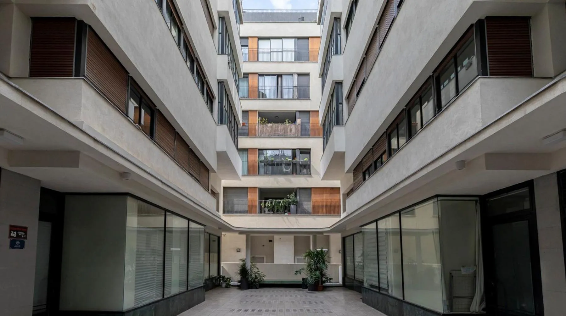 Property building in Penthouse 3BR near Rothschild bd by HolyGuest