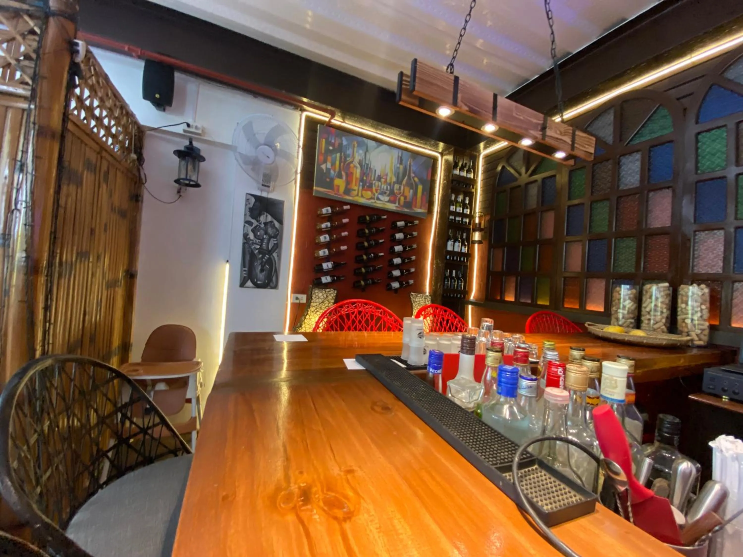 Restaurant/places to eat in Nirvana Beach Resort