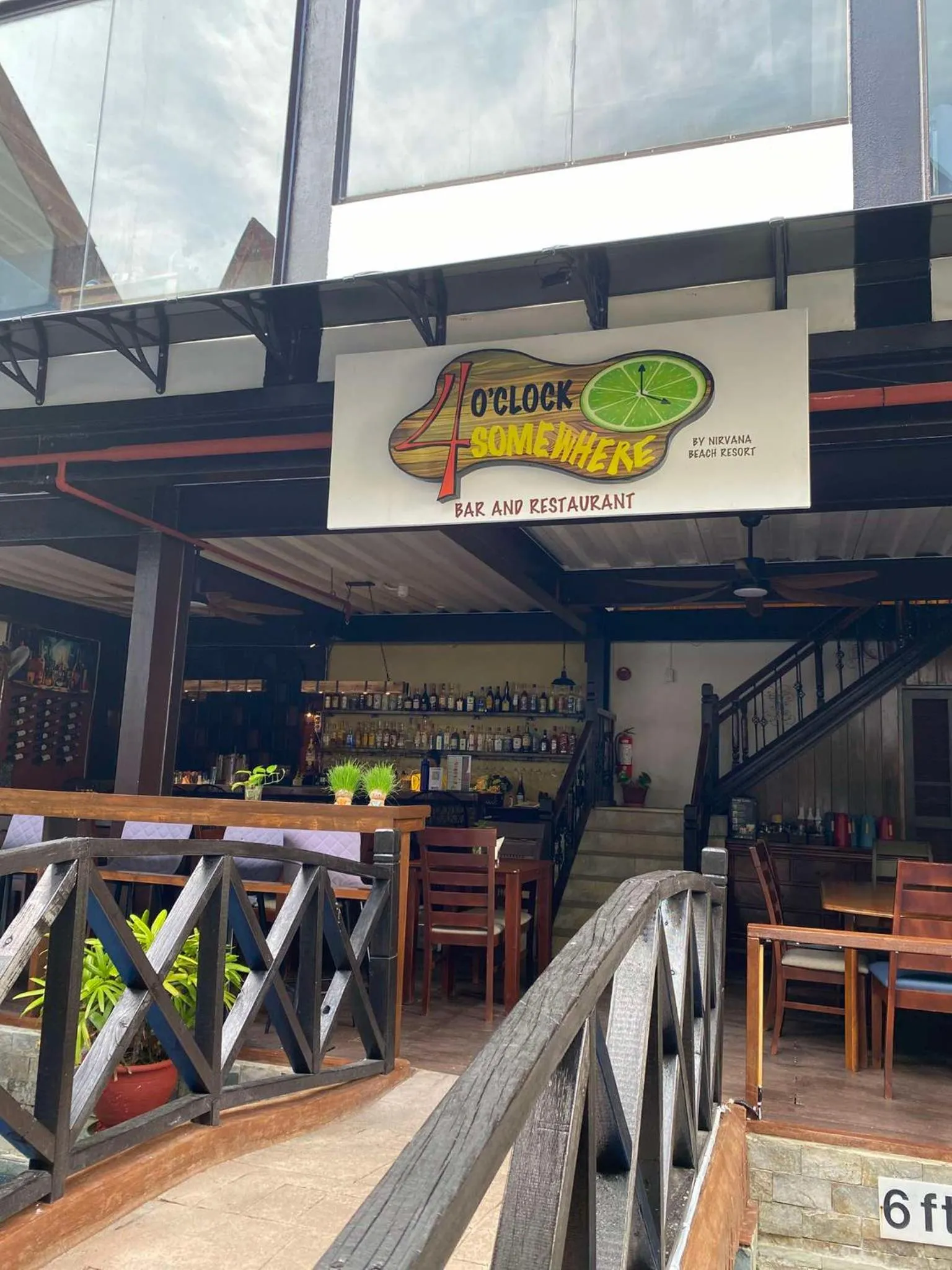 Restaurant/places to eat in Nirvana Beach Resort