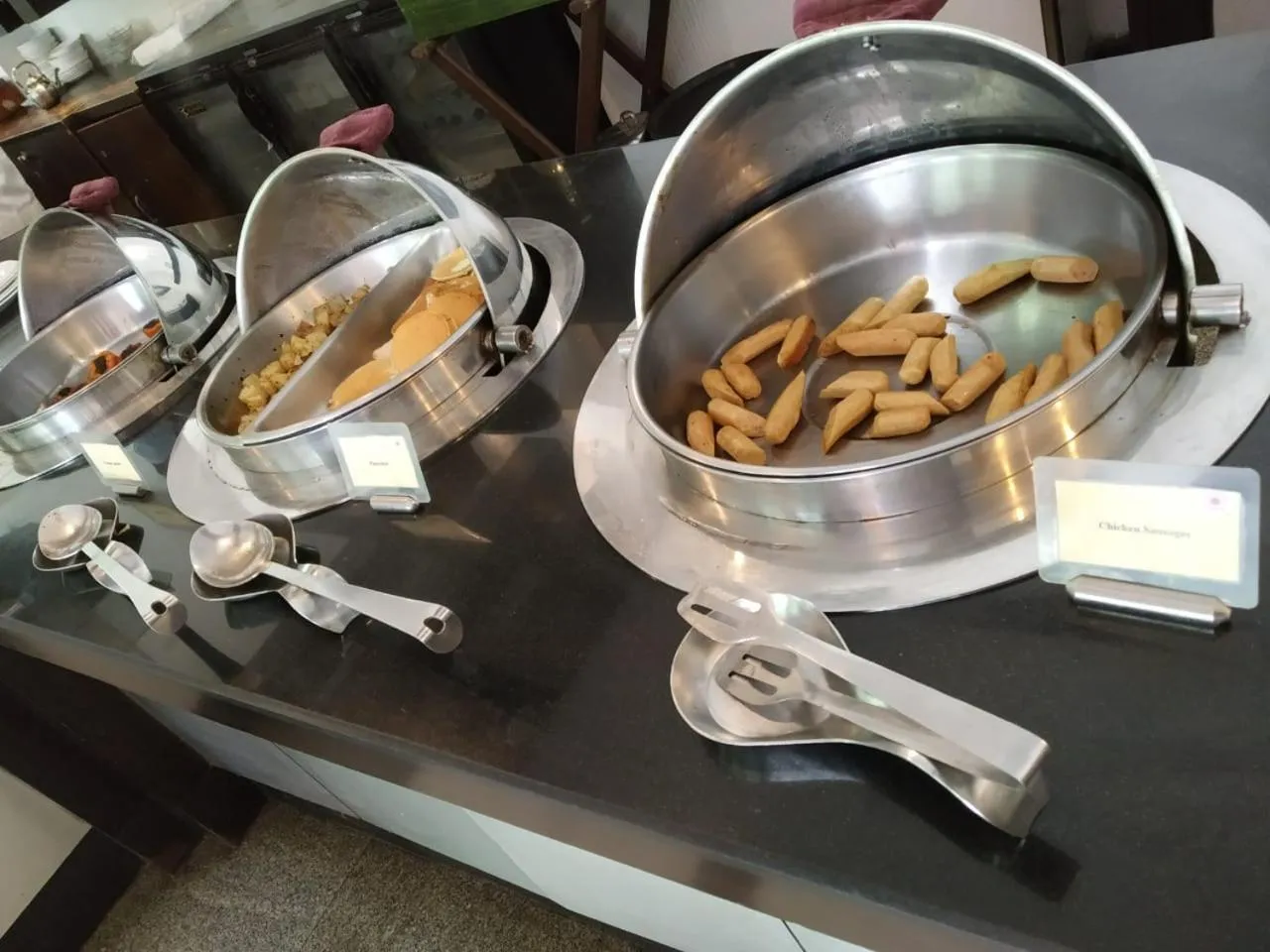 Breakfast in The Palms Town & Country Club - Resort