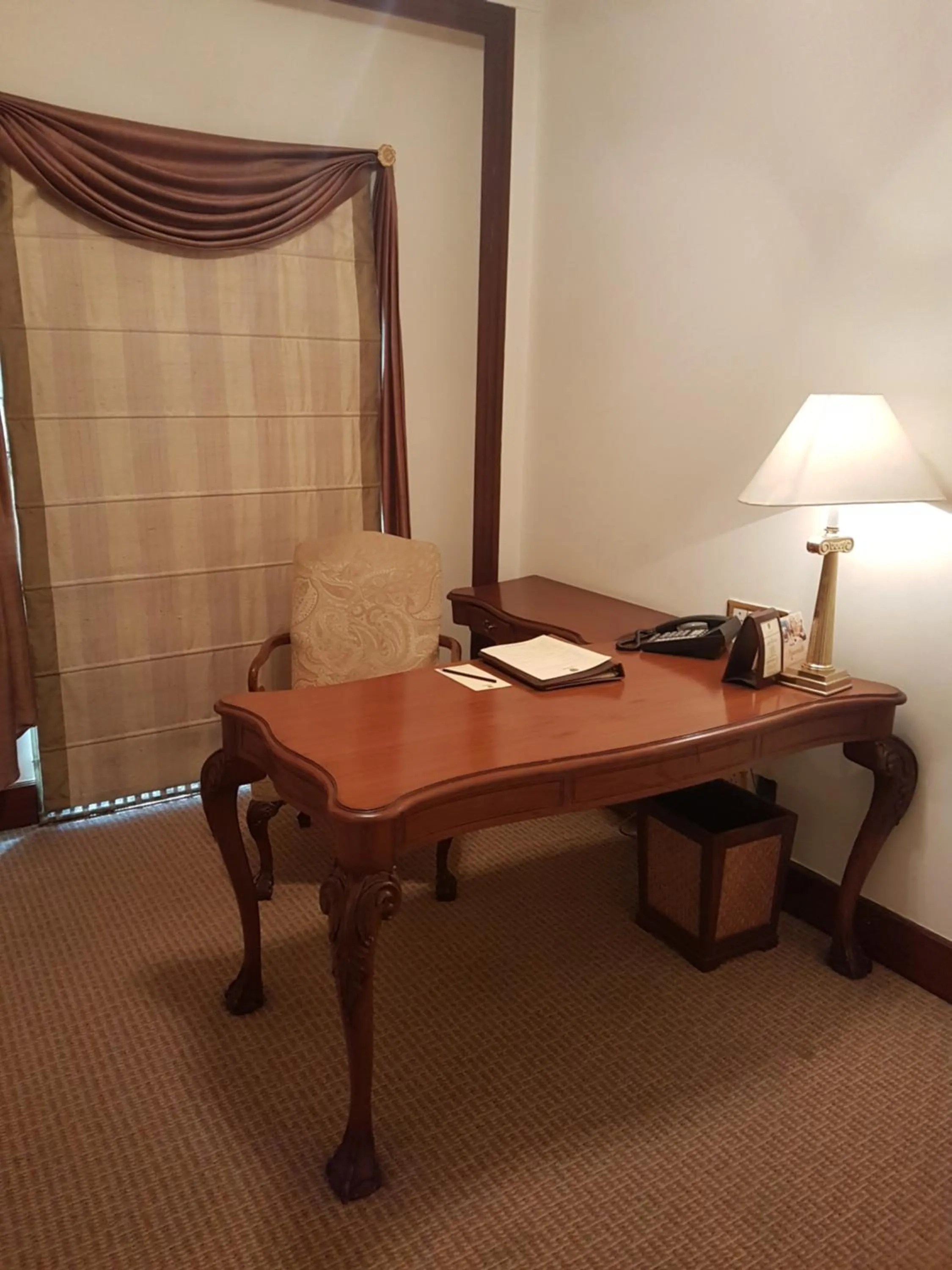 Seating area in The Palms Town & Country Club - Resort