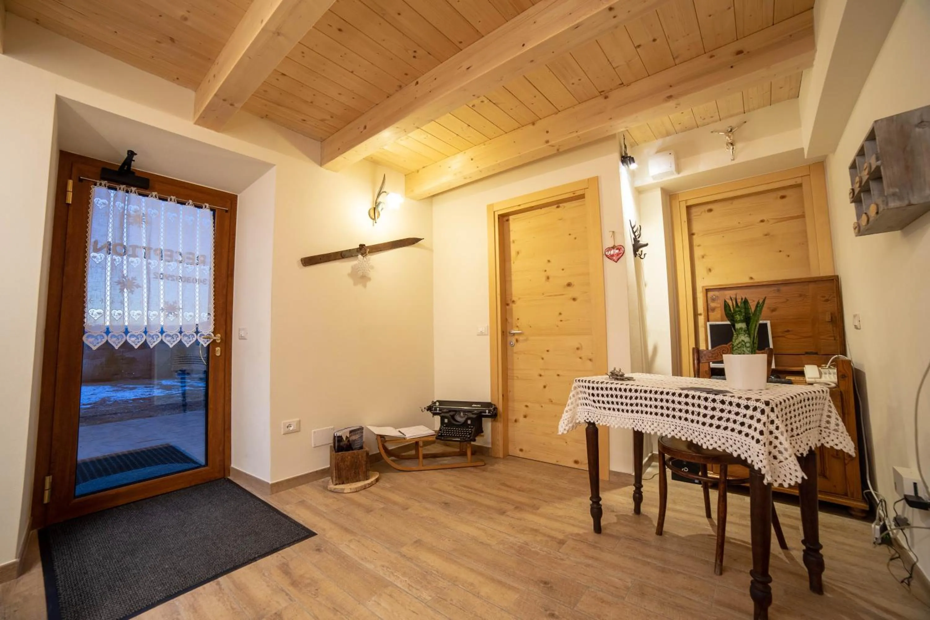 Living room in Wanderlust B&B