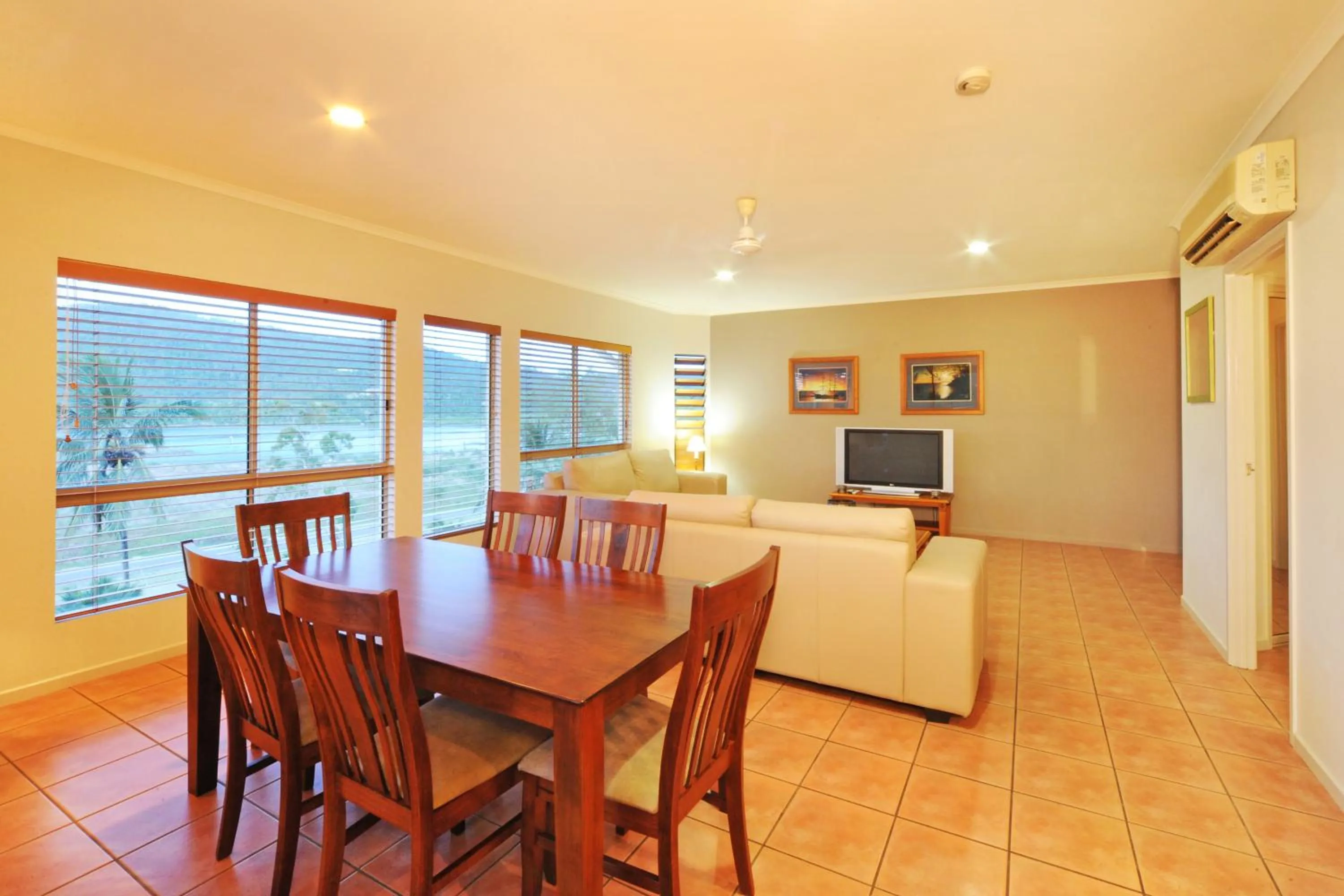 Dining area in at Boathaven Bay Holiday Apartments