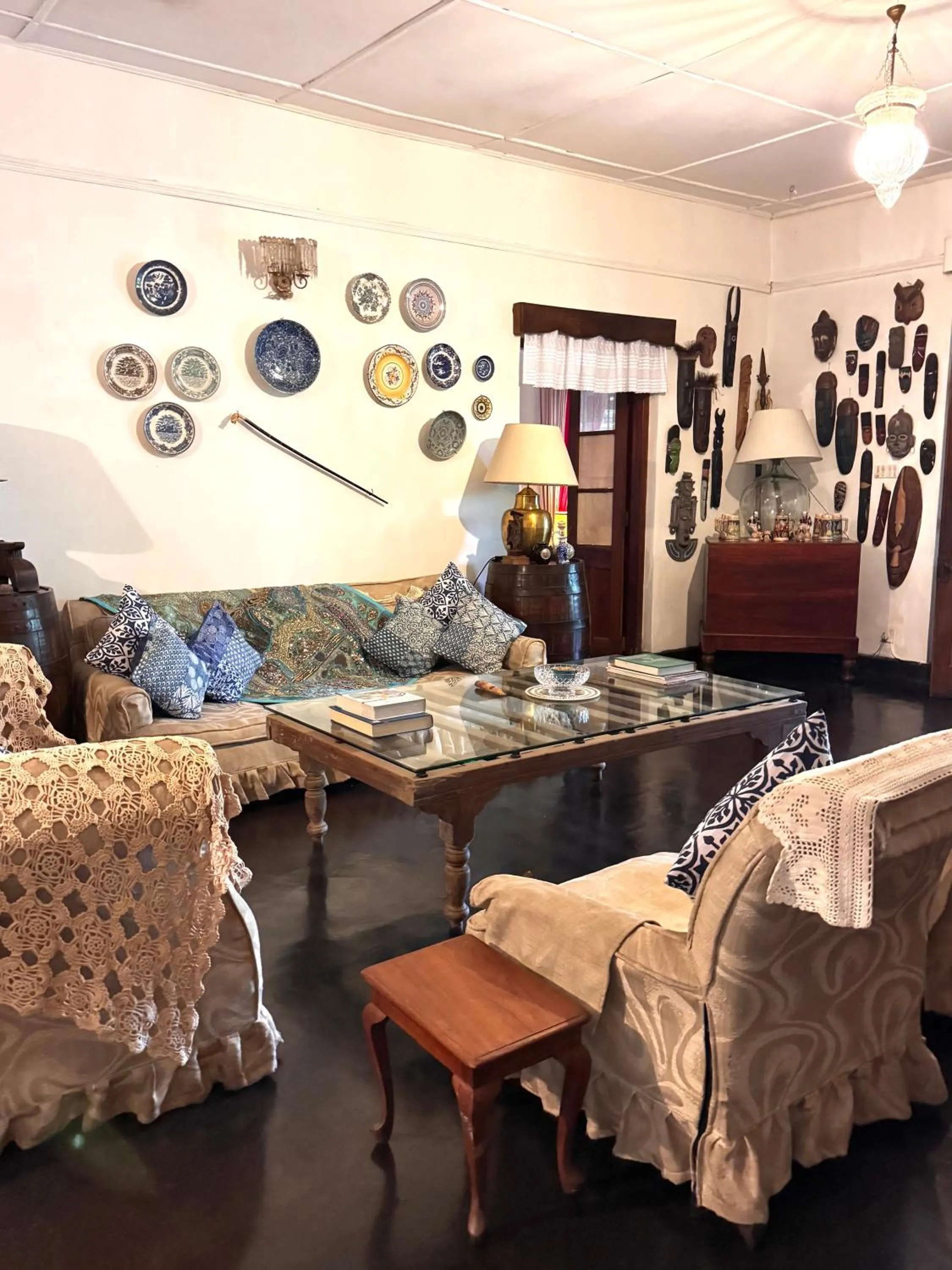 Property building, Bed in The Kandyan Manor by Bhathiya & Suzy