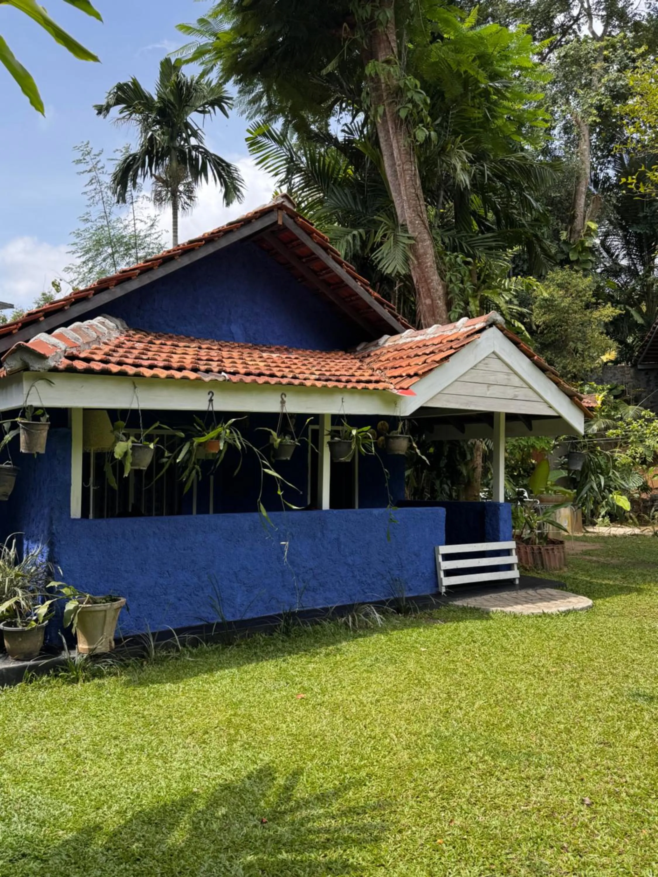 Property building in The Kandyan Manor by Bhathiya & Suzy