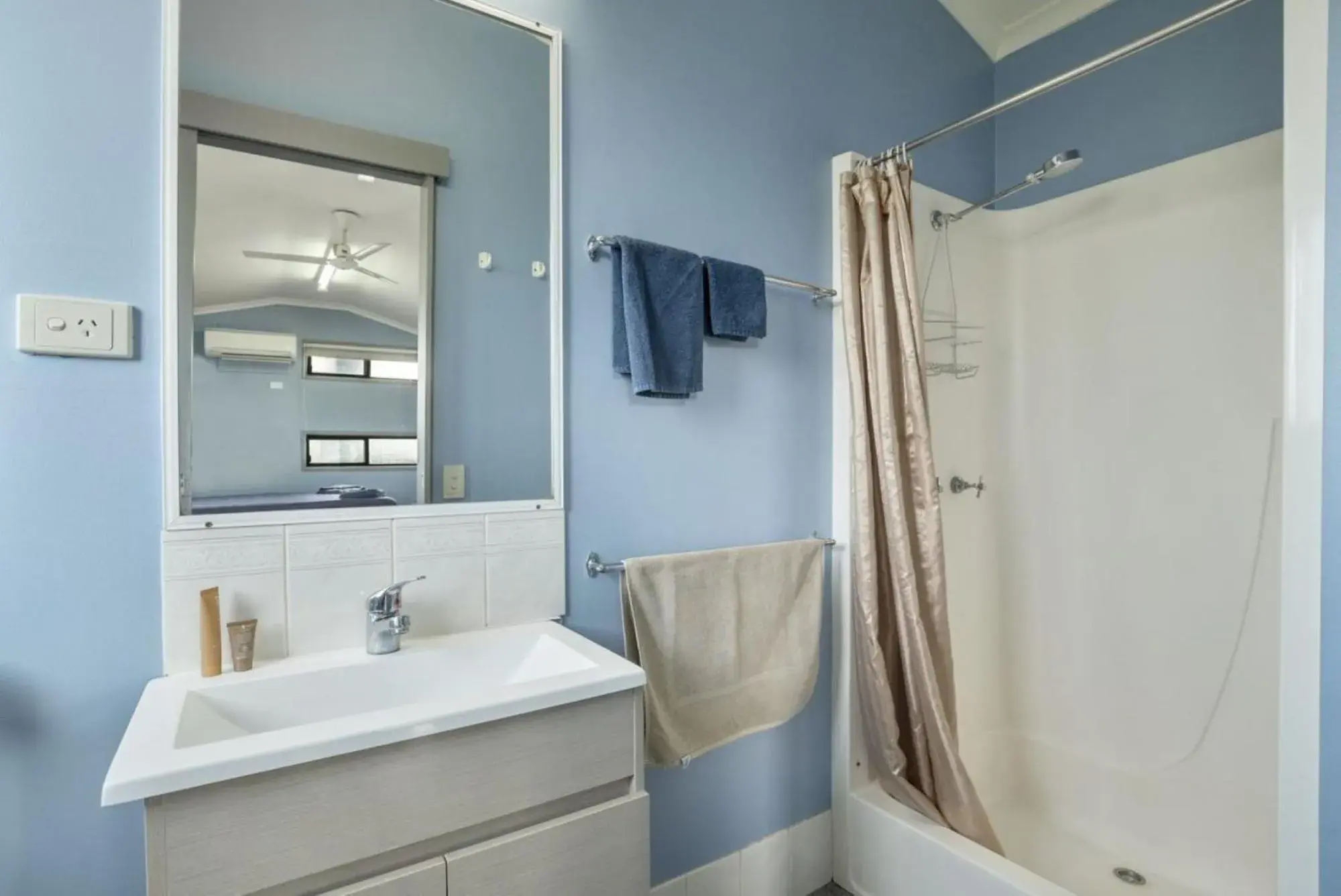 Bathroom in Discovery Parks - Argylla Bathroom in Discovery Parks - Argylla