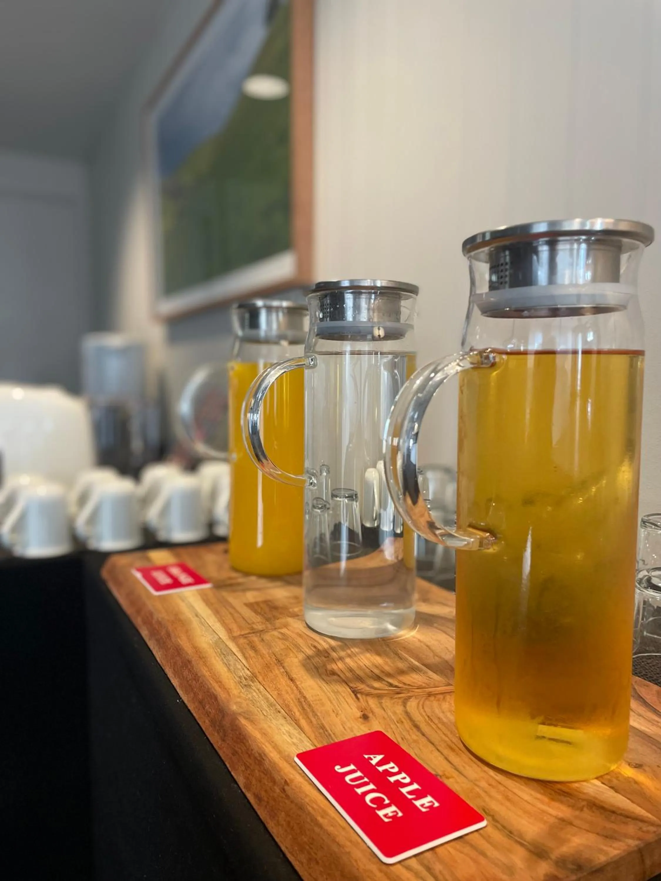 Breakfast in The Black Bull Motel