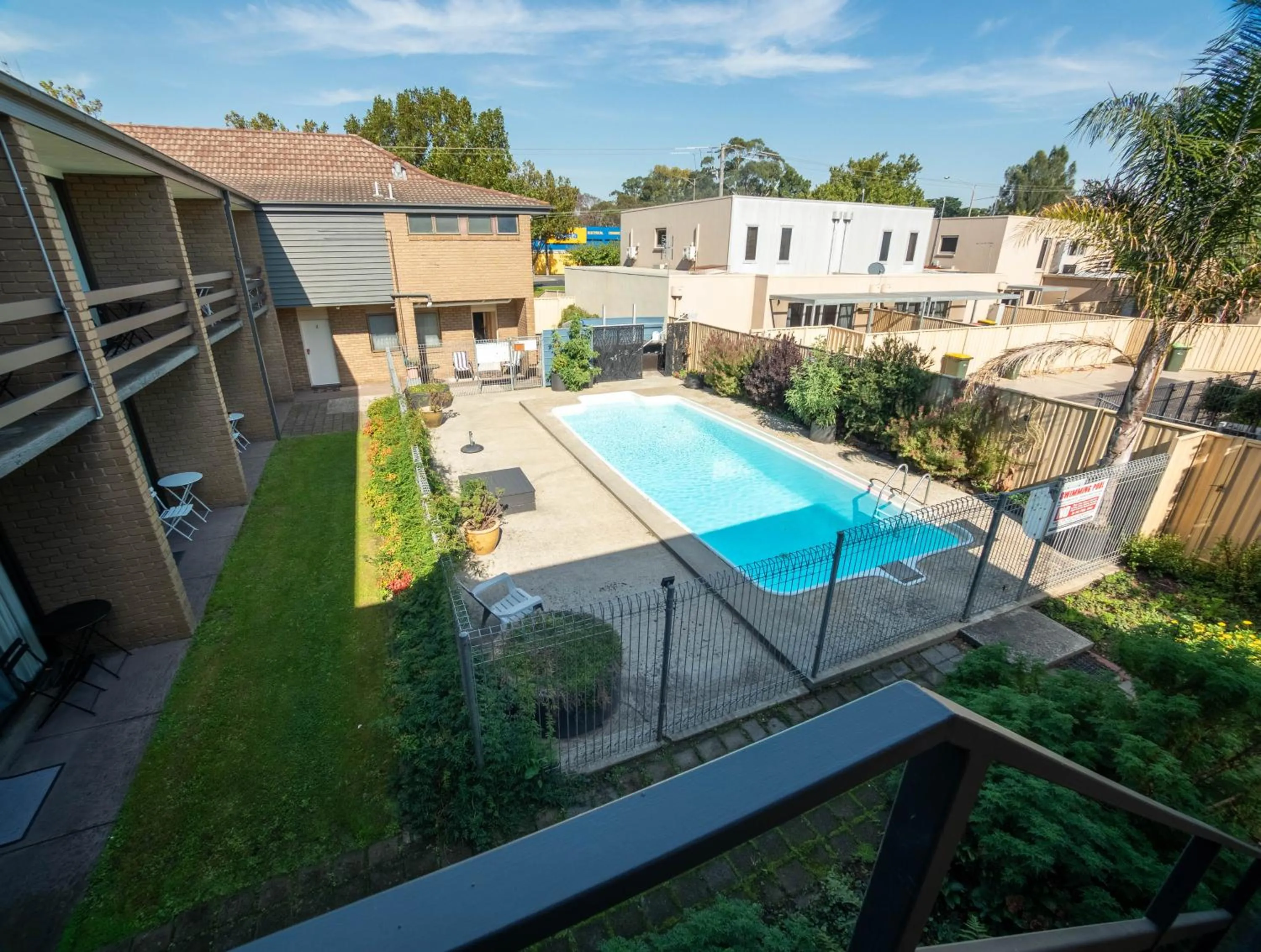 Swimming pool in The Black Bull Motel