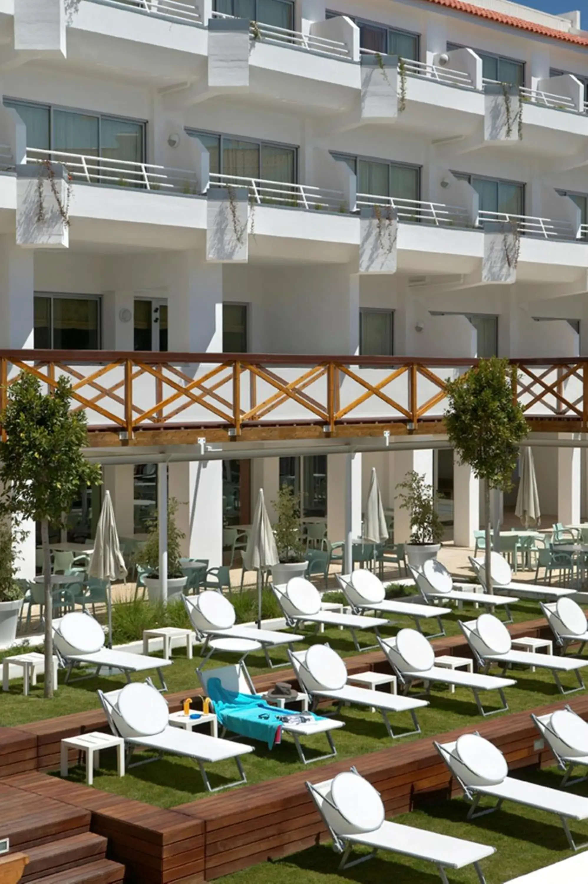 Swimming pool in Aqualuz Lagos by The Editory Swimming pool in Aqualuz Lagos by The Editory