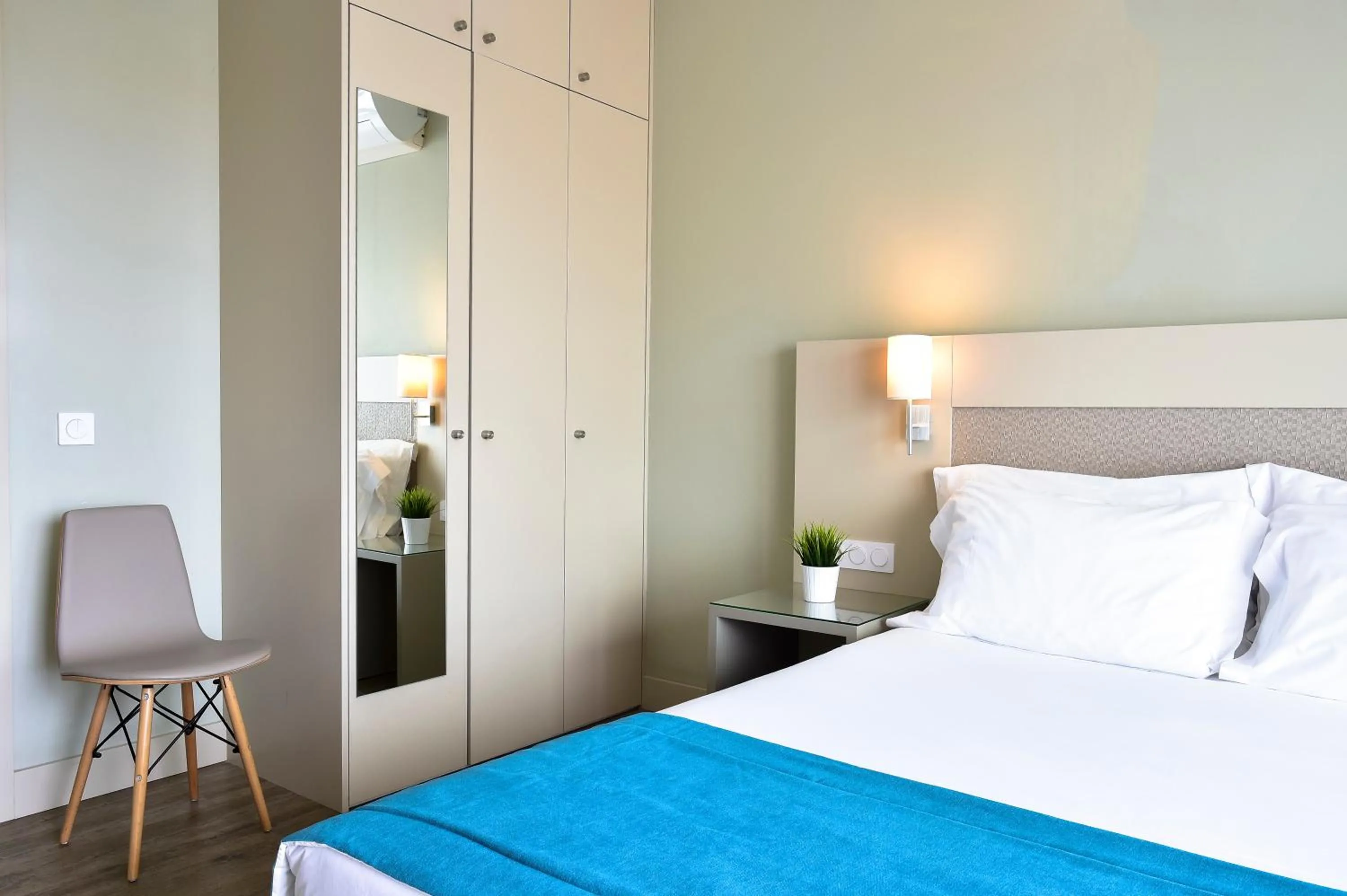 Bedroom, Bed in Aqualuz Lagos by The Editory