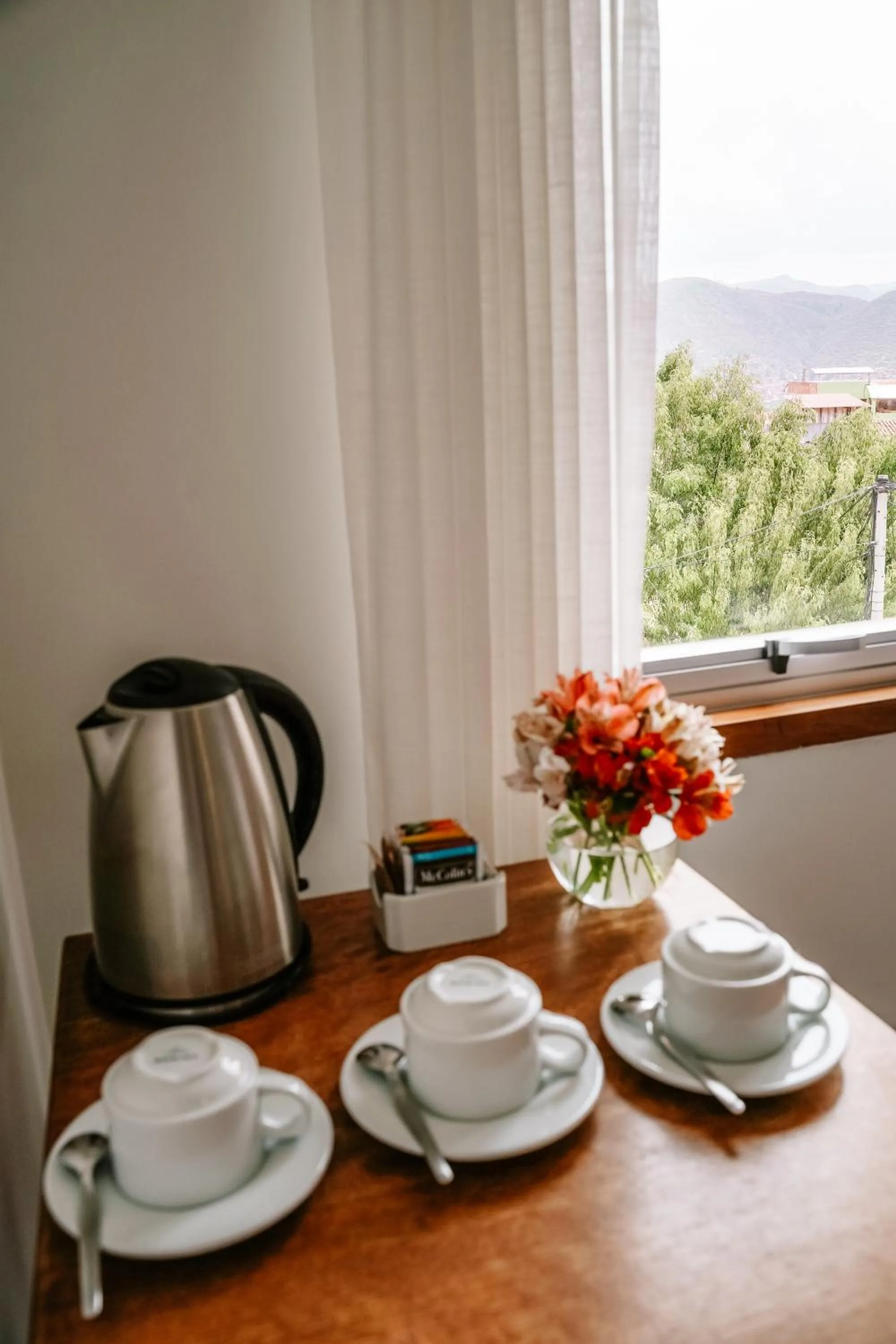 Coffee/tea facilities in Muru Homely Hotel Cusco
