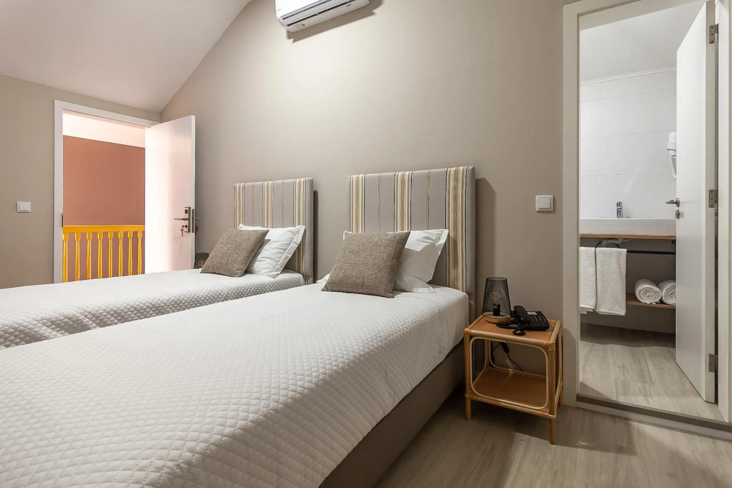 Twin Room with Shower in Zarco B&B Bed & Breakfast Twin Room with Shower in Zarco B&B Bed & Breakfast