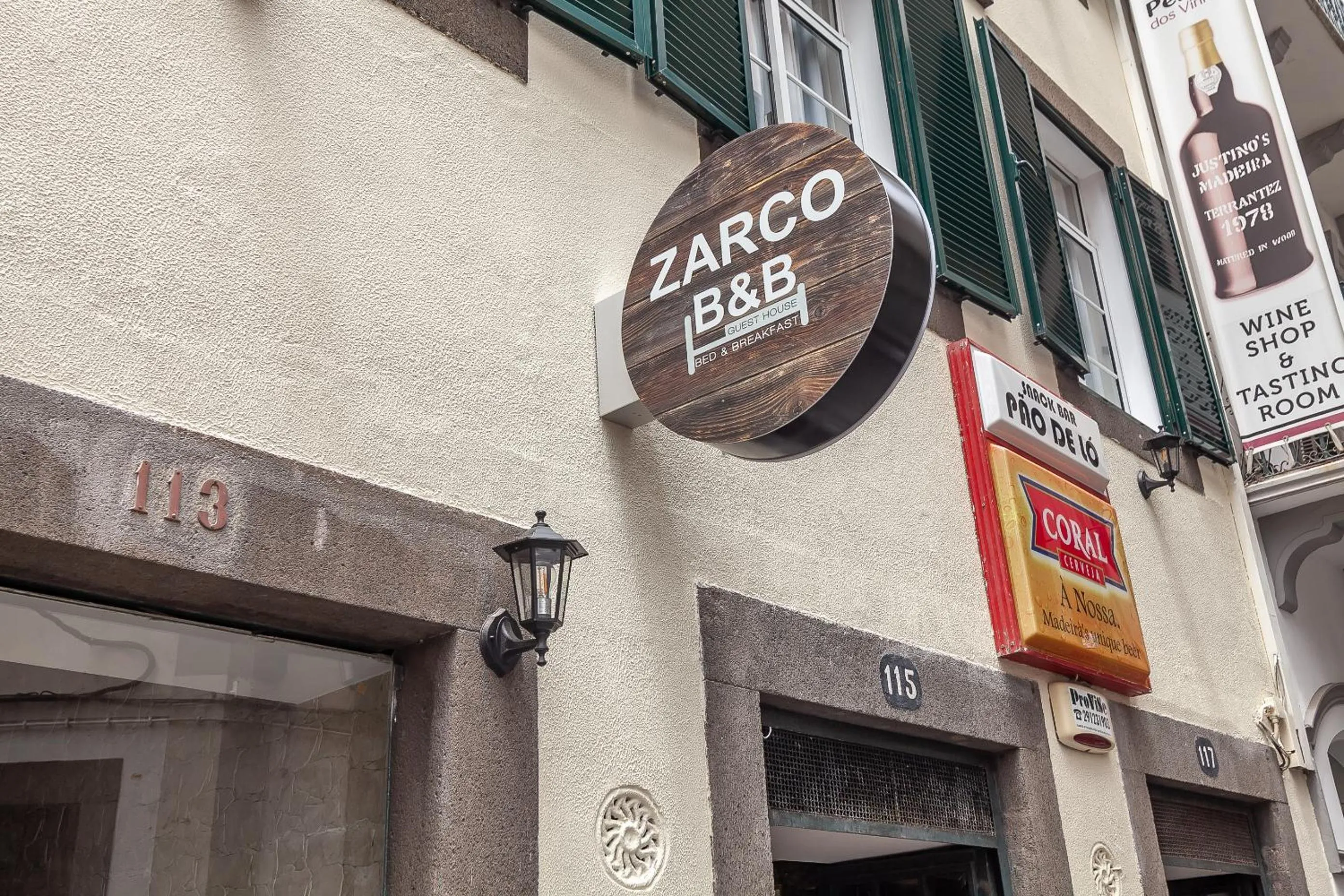 Property building in Zarco B&B Bed & Breakfast