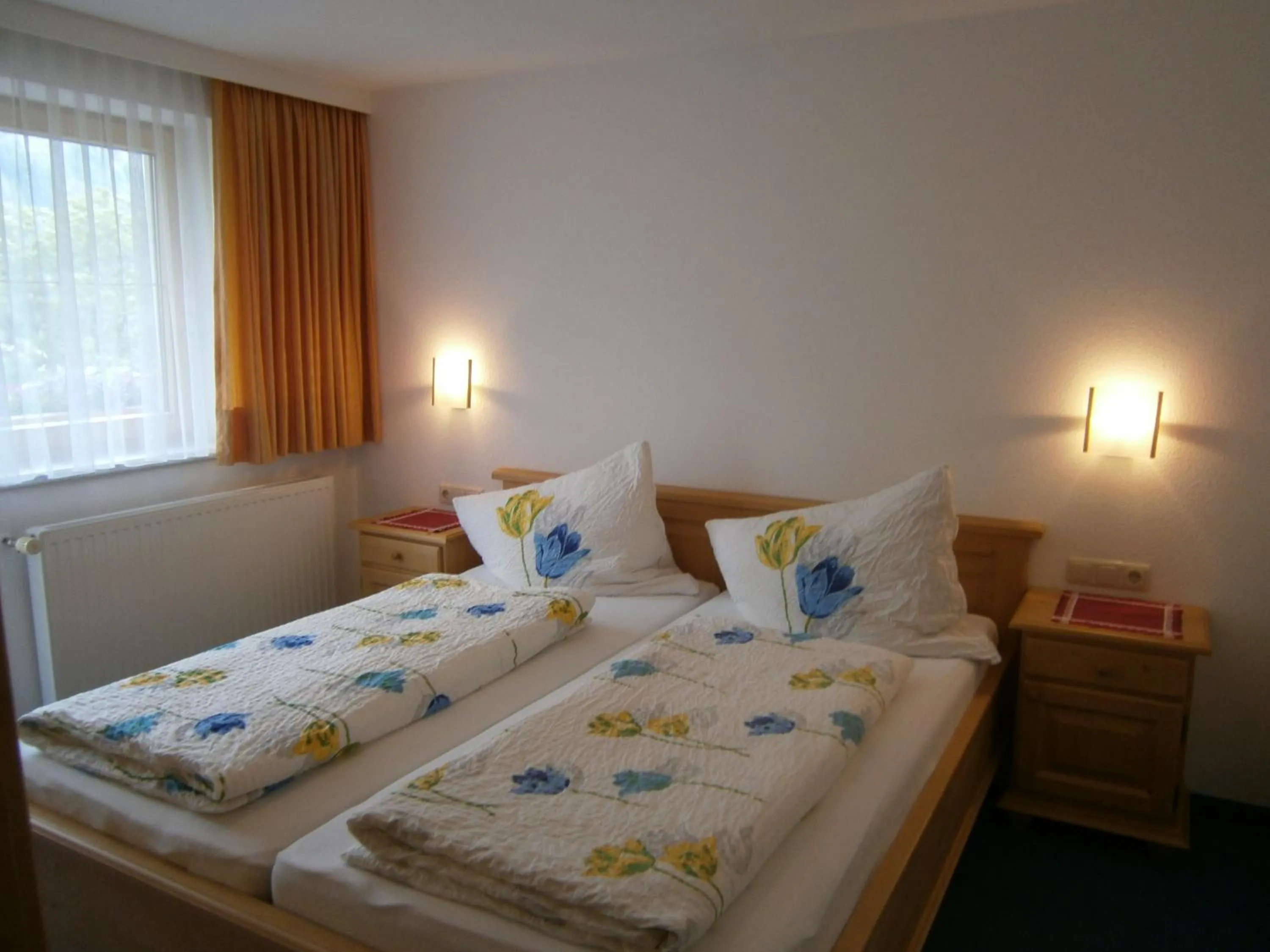 Bedroom, Bed in Alpenview Lechtal
