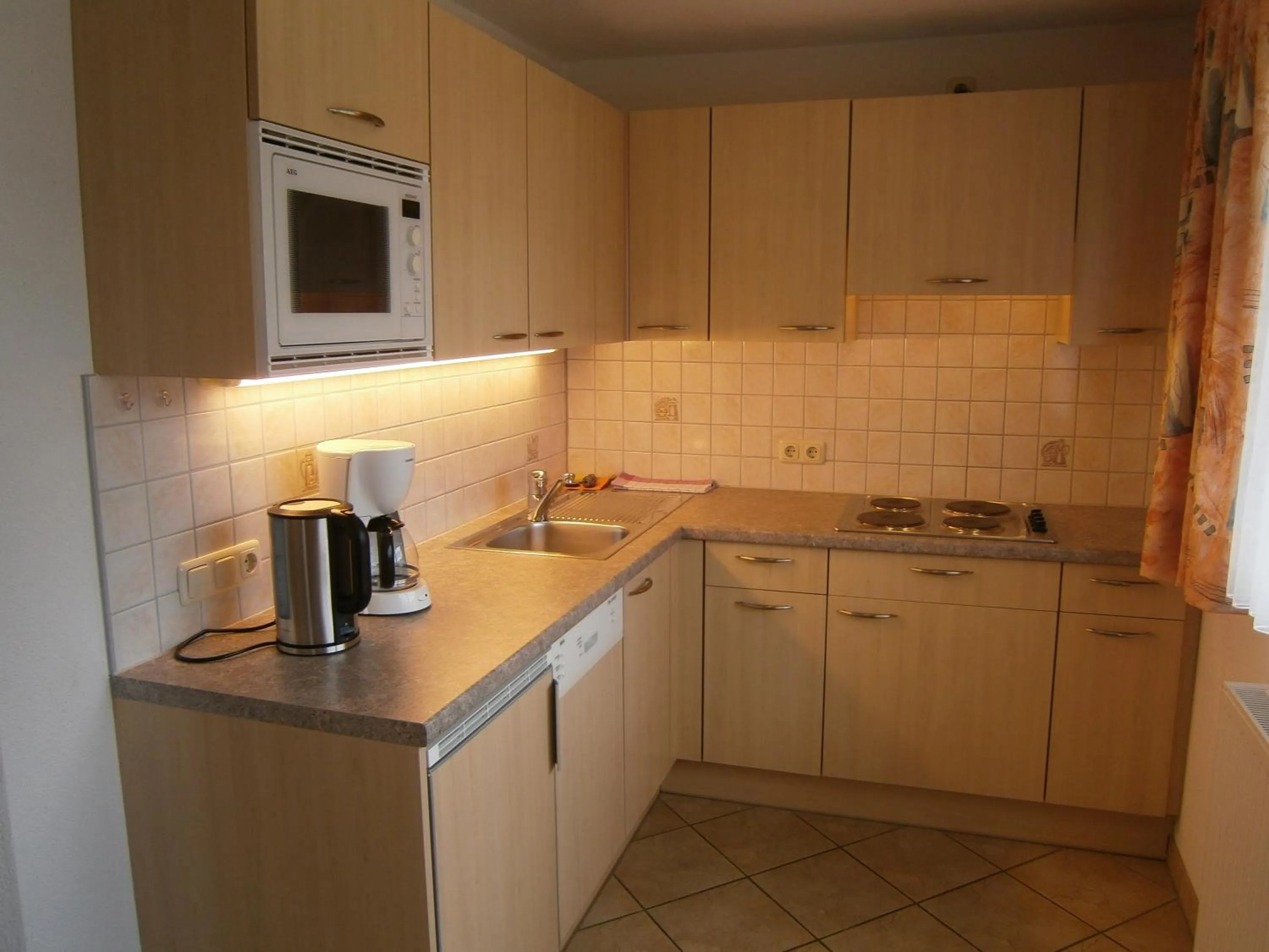 Kitchen or kitchenette in Alpenview Lechtal