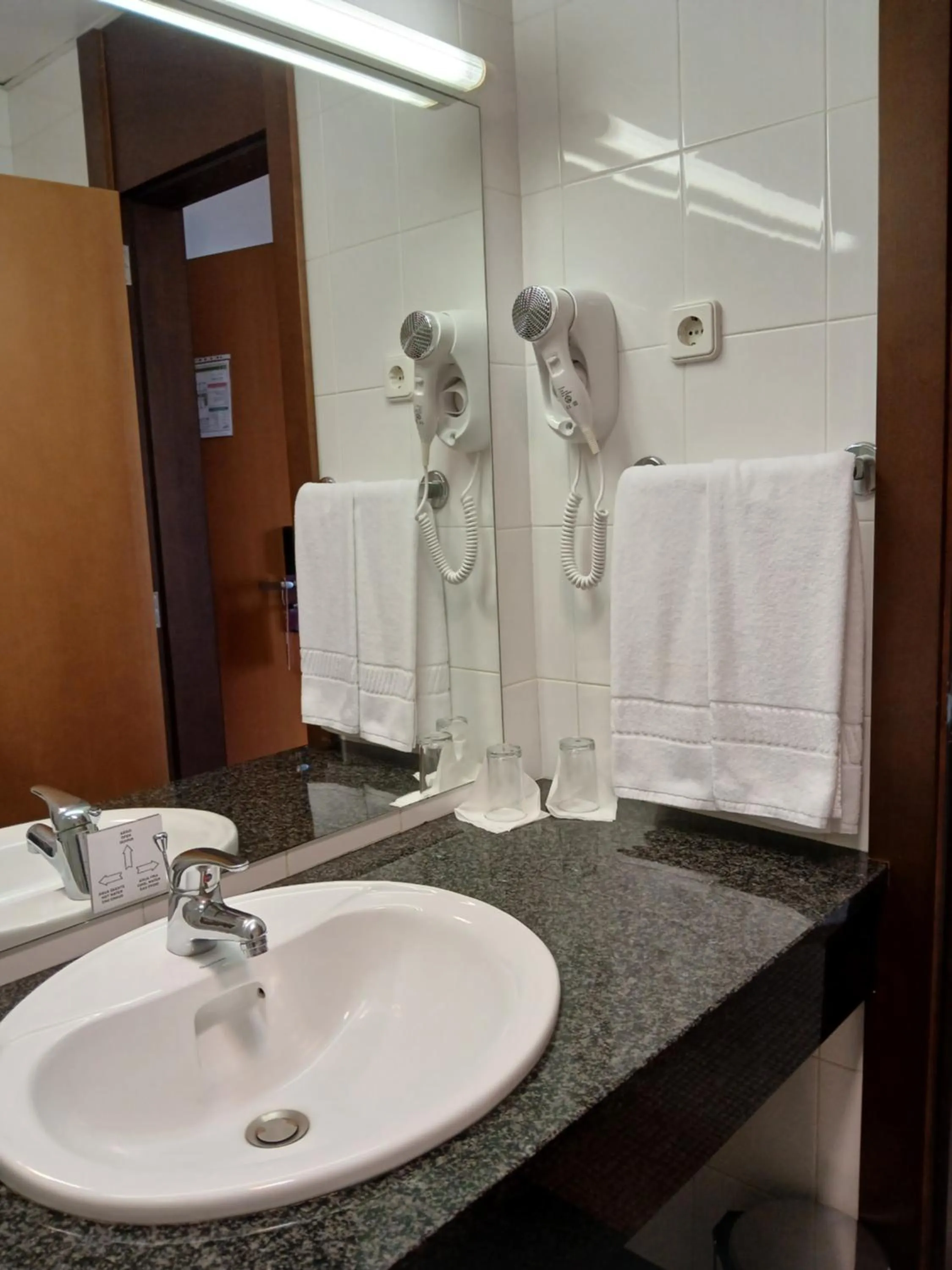Bathroom in Hotel Senhora do Castelo