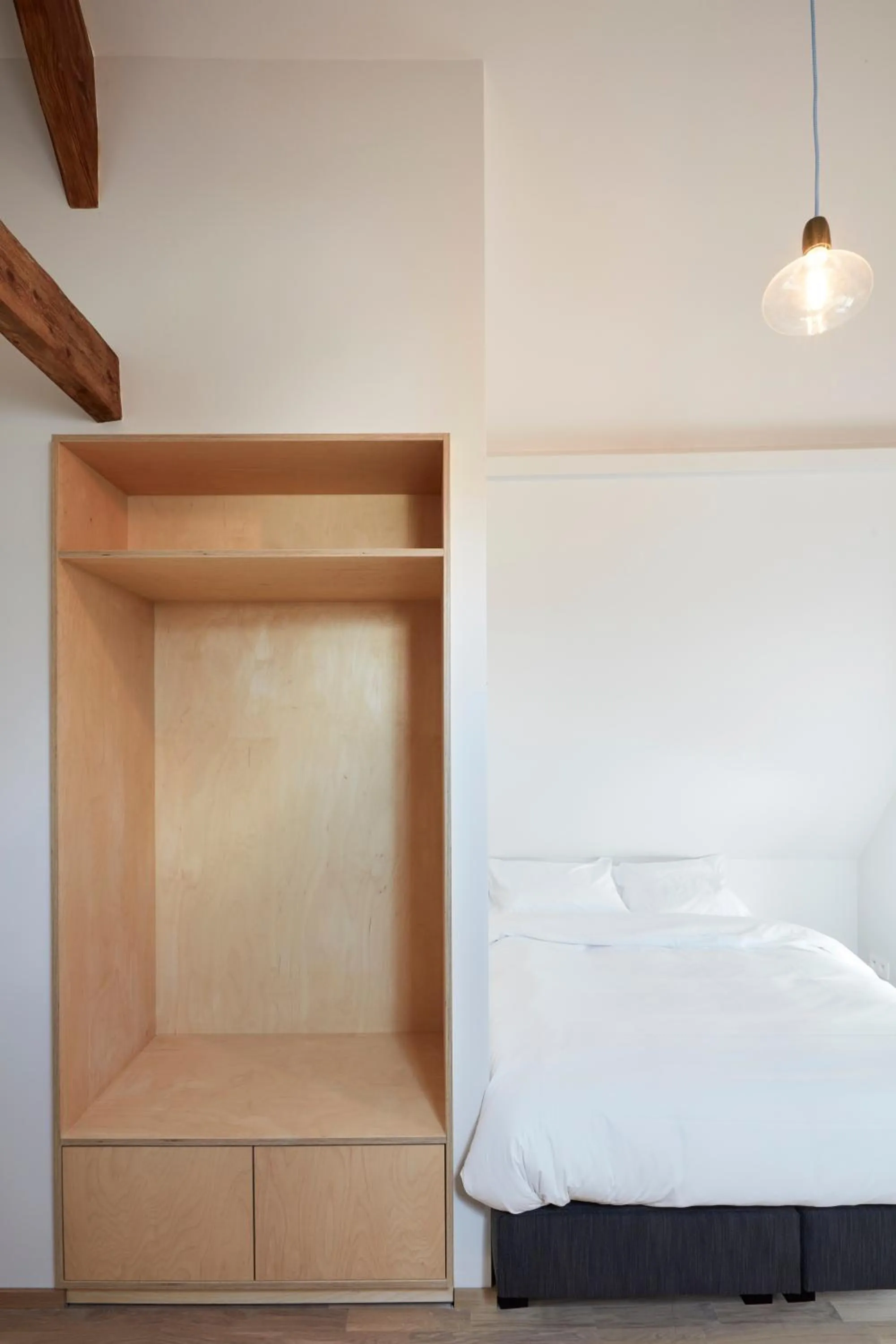 Bed in B&B De Deugdzonde