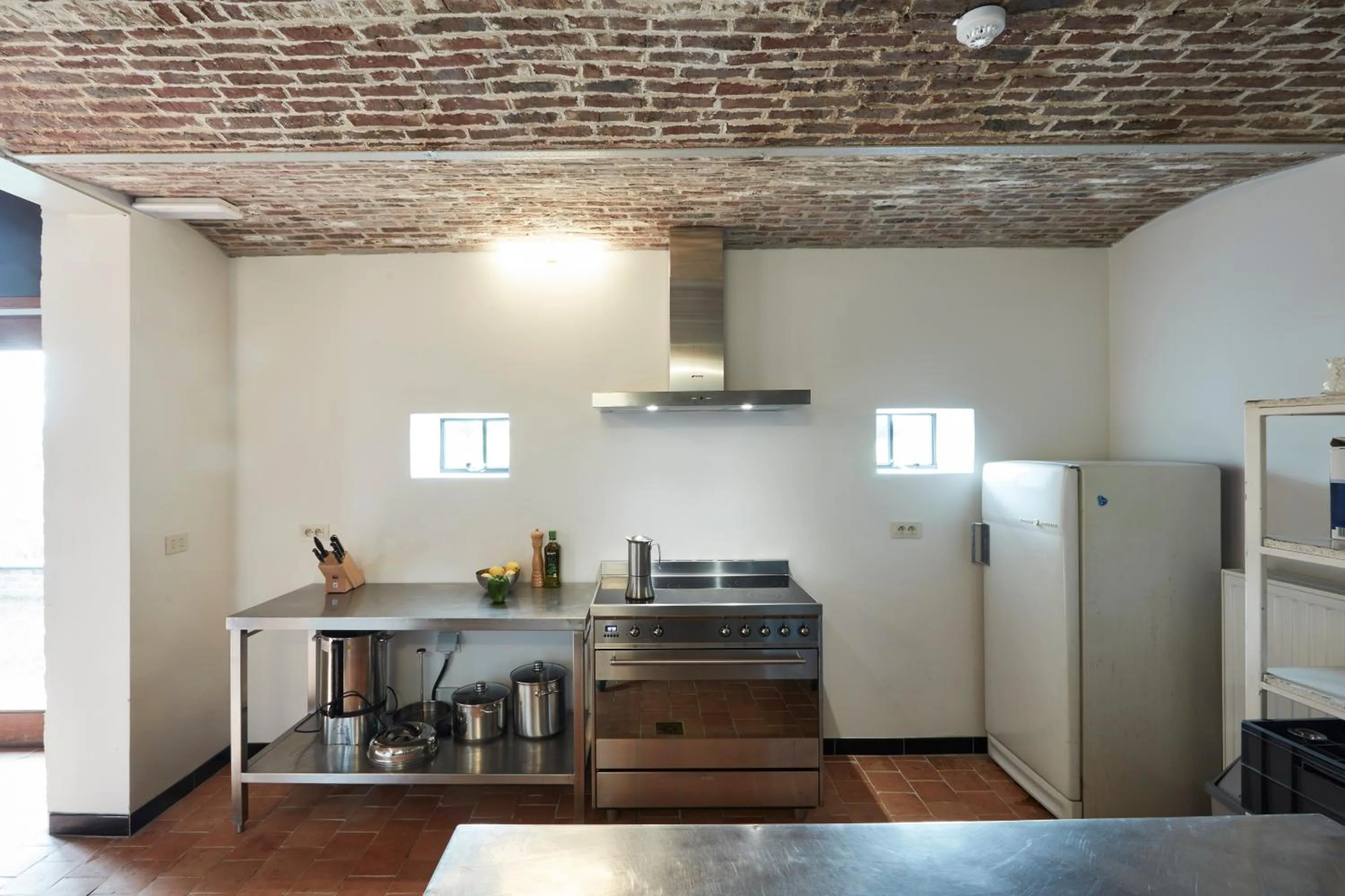 Kitchen or kitchenette in B&B De Deugdzonde