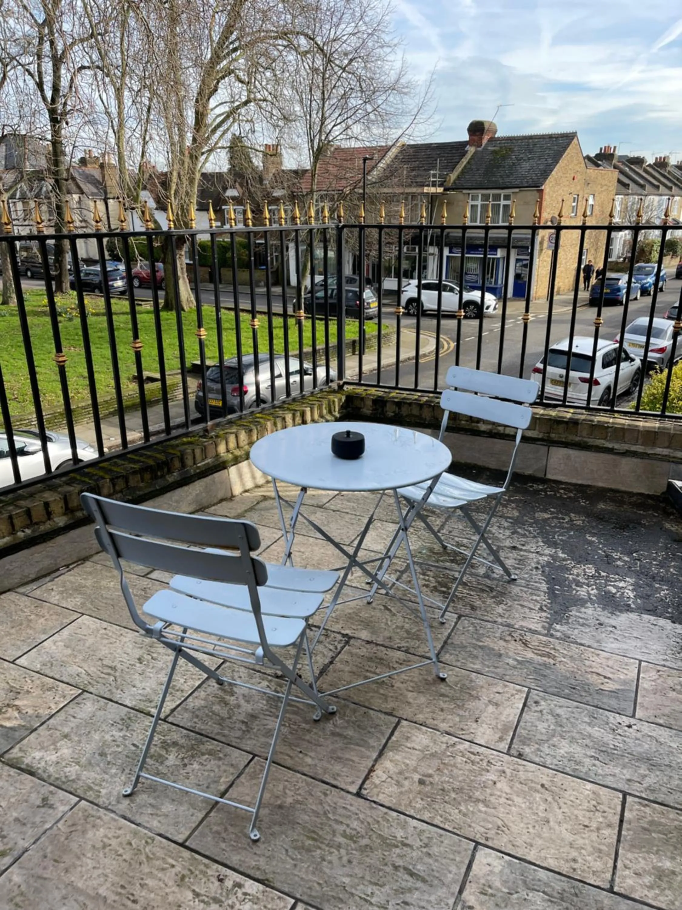 Patio in The Six Bells Hotel