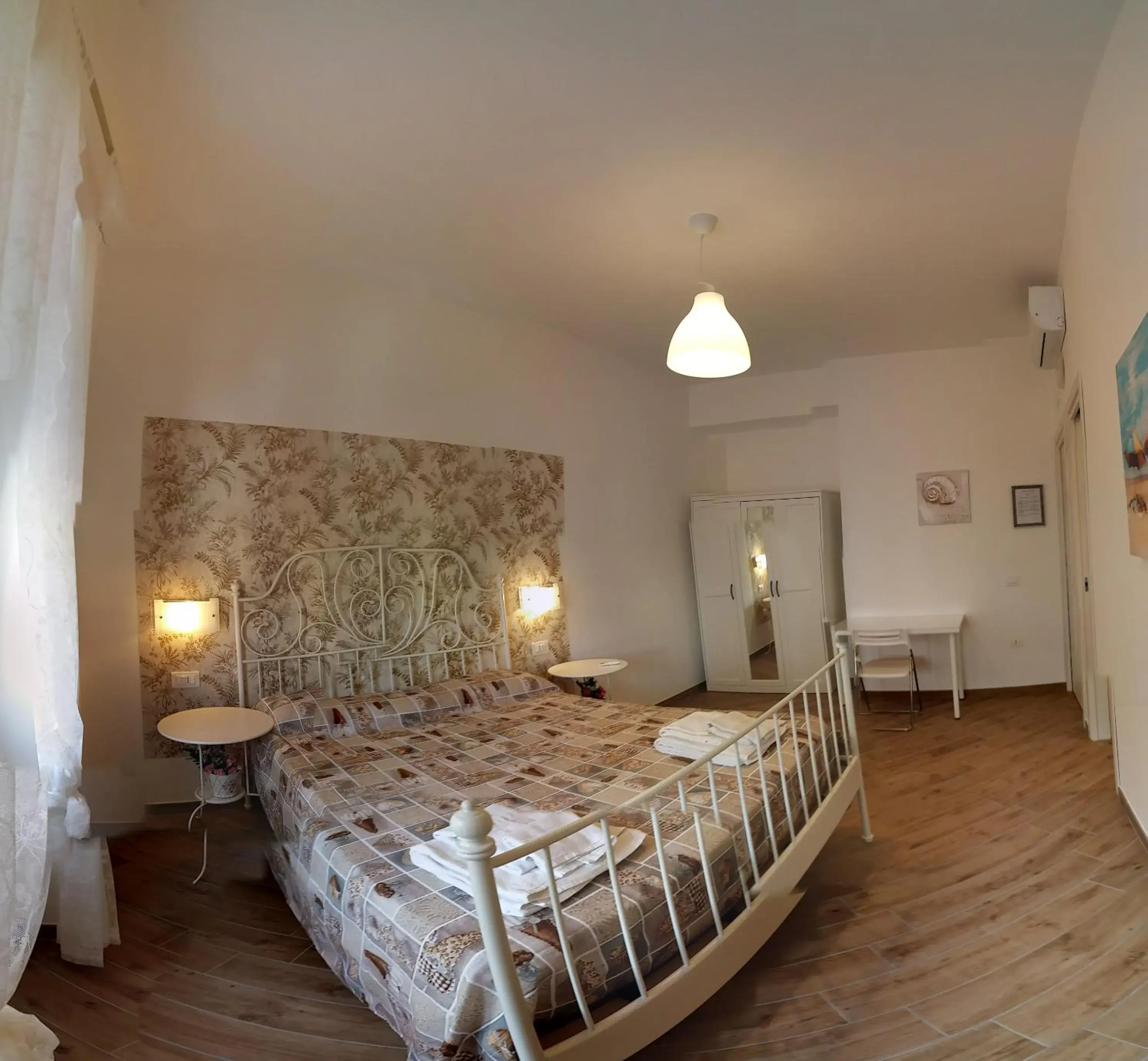 Double Room in civico sei rooms Double Room in civico sei rooms