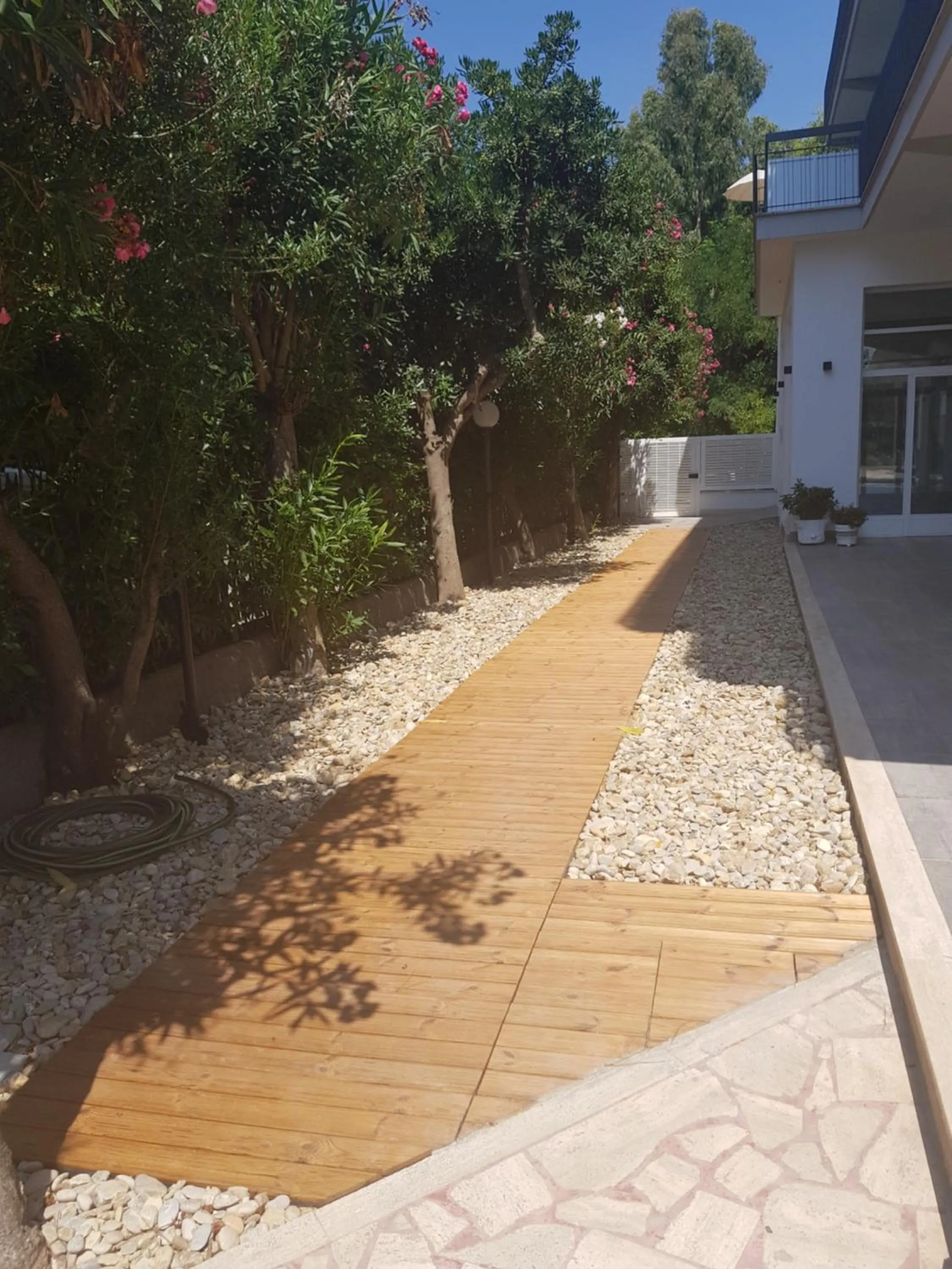 Property building in Golden Beach Residence