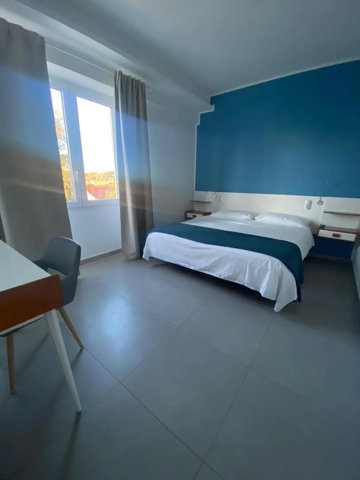 Bedroom, Bed in Golden Beach Residence