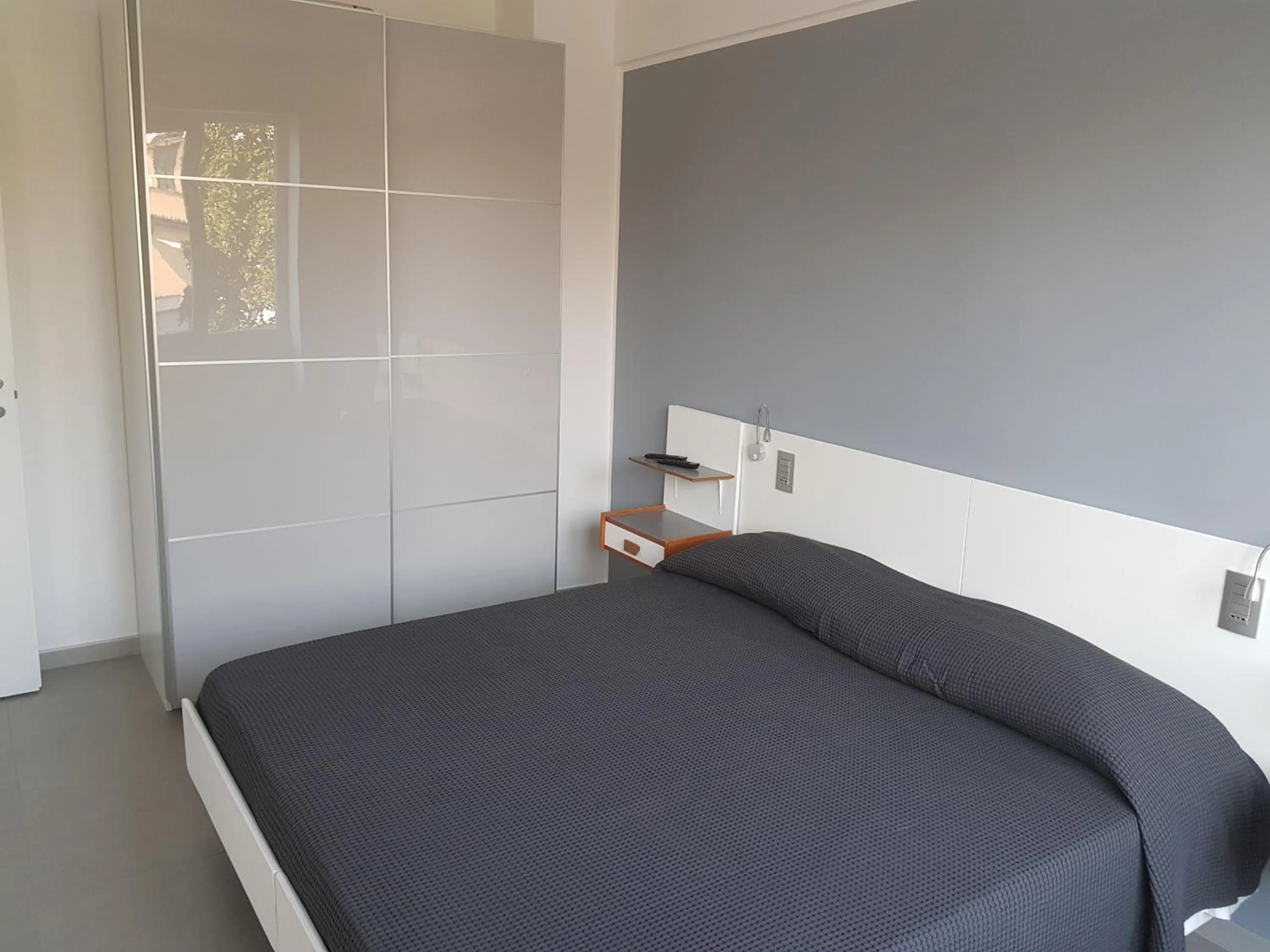 Bed in Golden Beach Residence