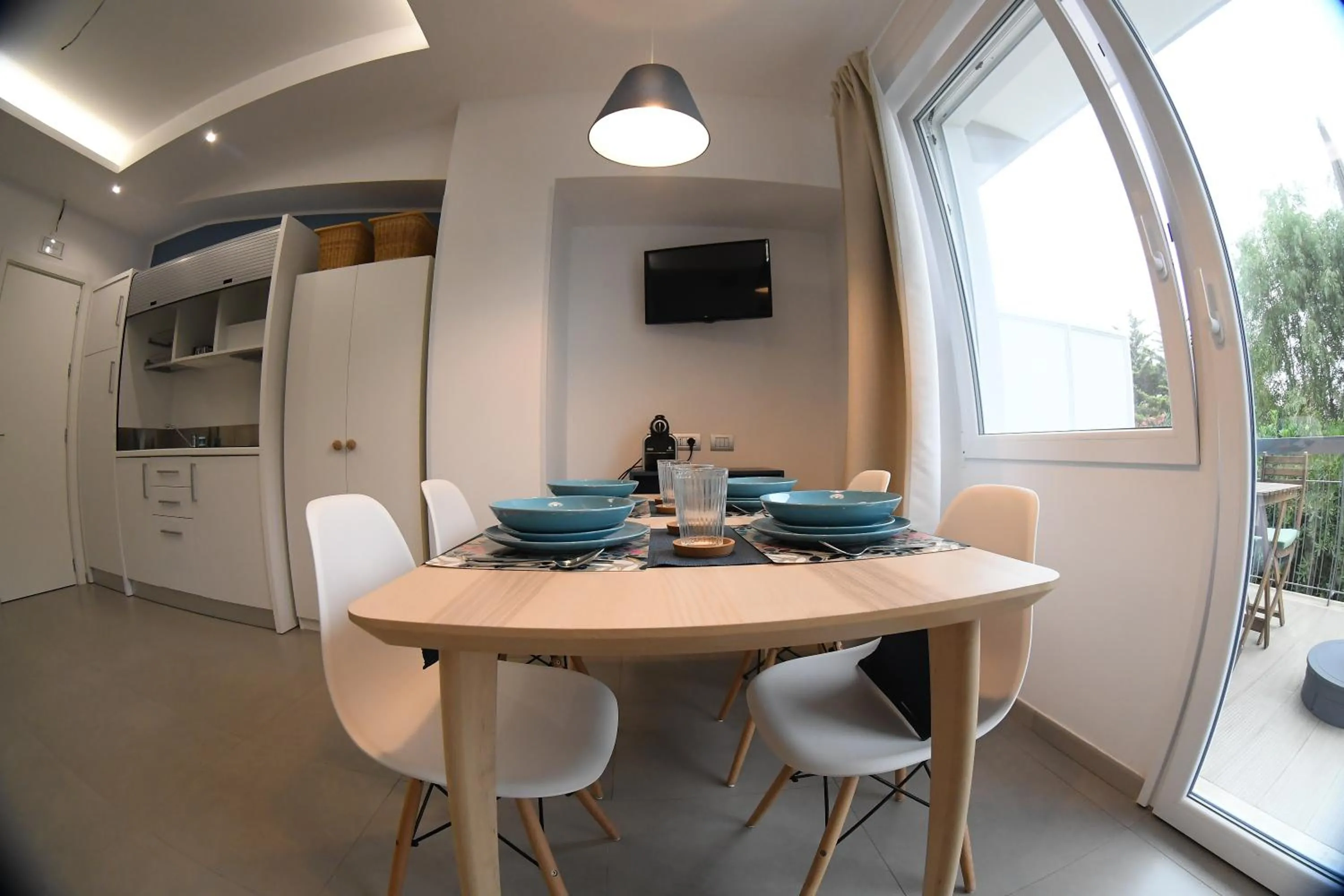 Kitchen or kitchenette in Golden Beach Residence