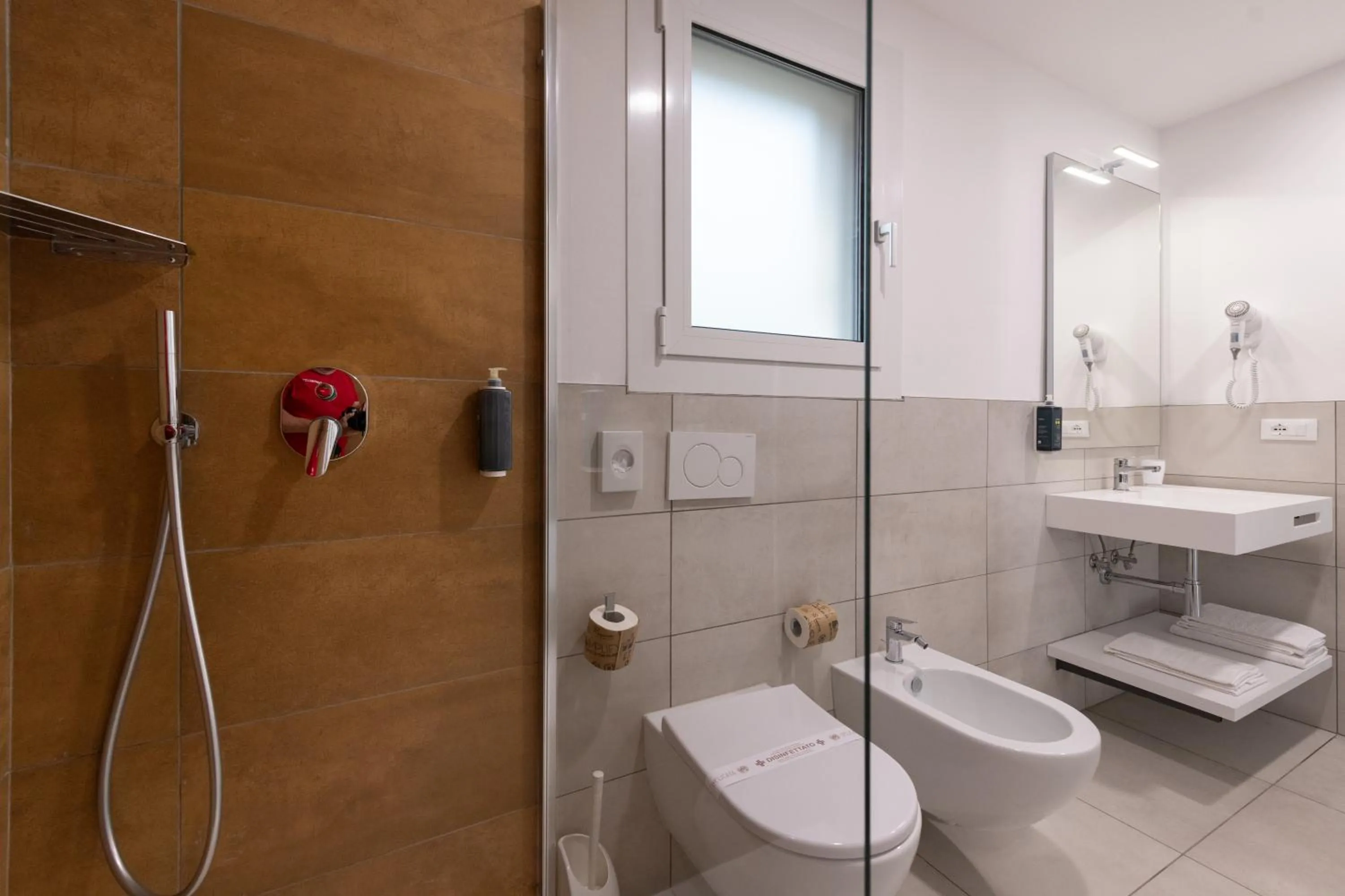 Shower in Villaggio Turistico Internazionale