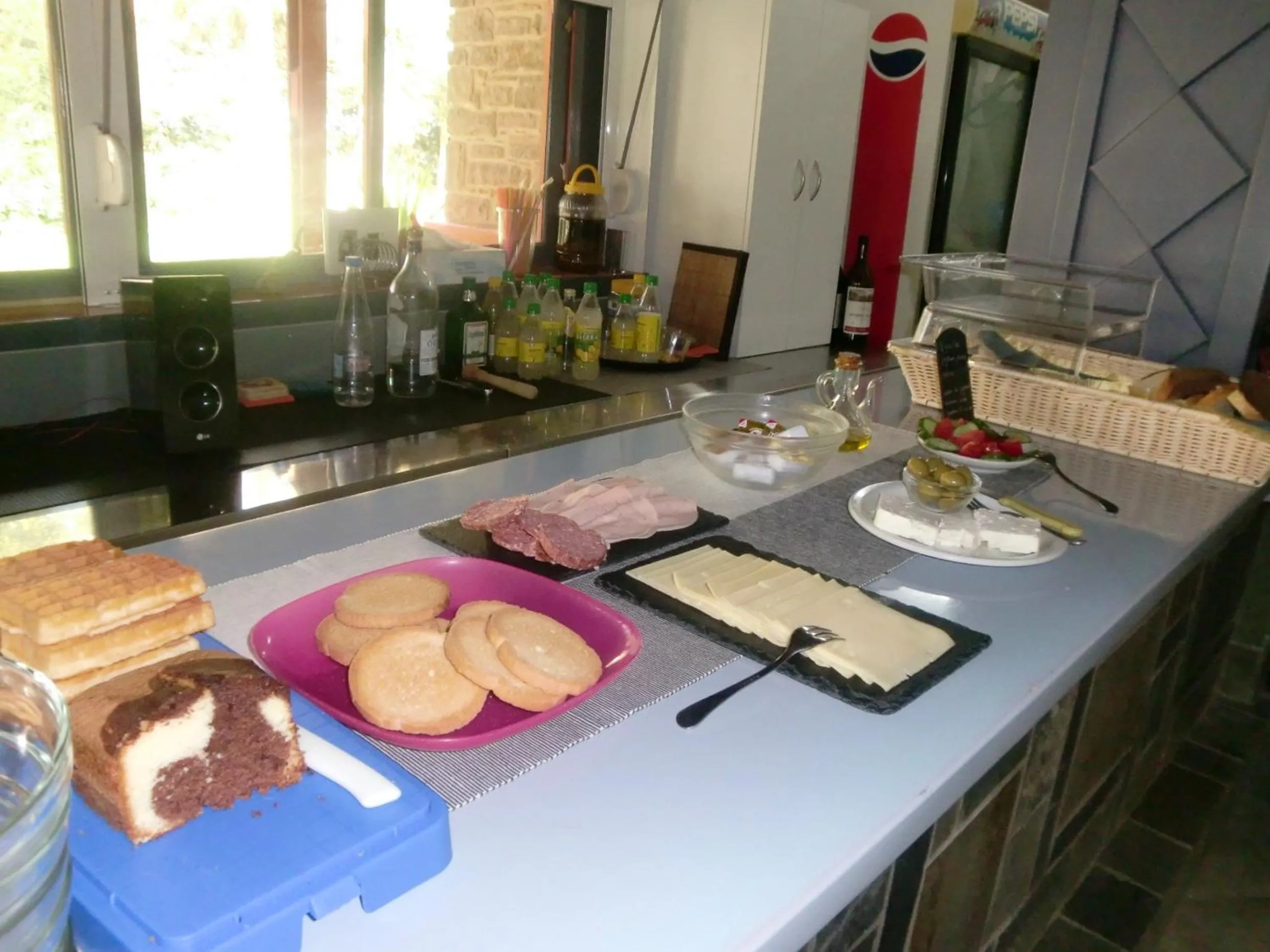 Buffet breakfast in Hotel Neos Matala