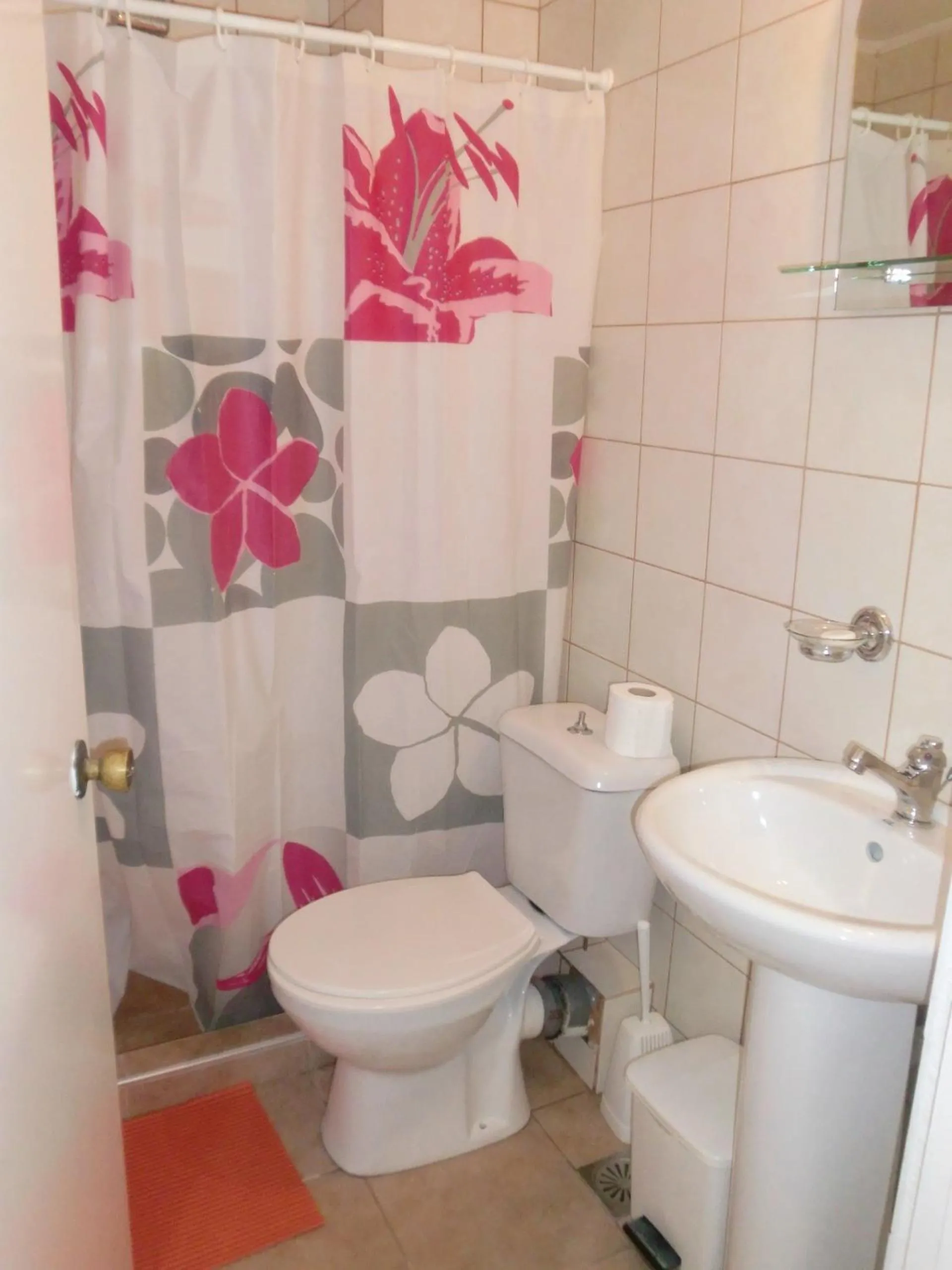 Bathroom in Hotel Neos Matala