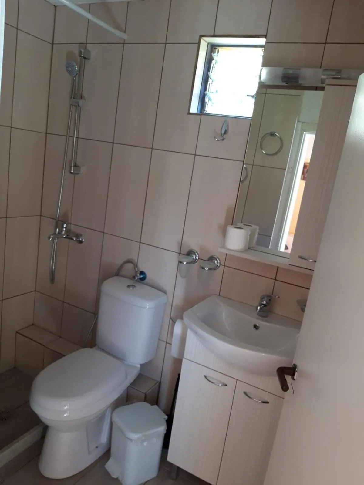 Shower in Hotel Neos Matala