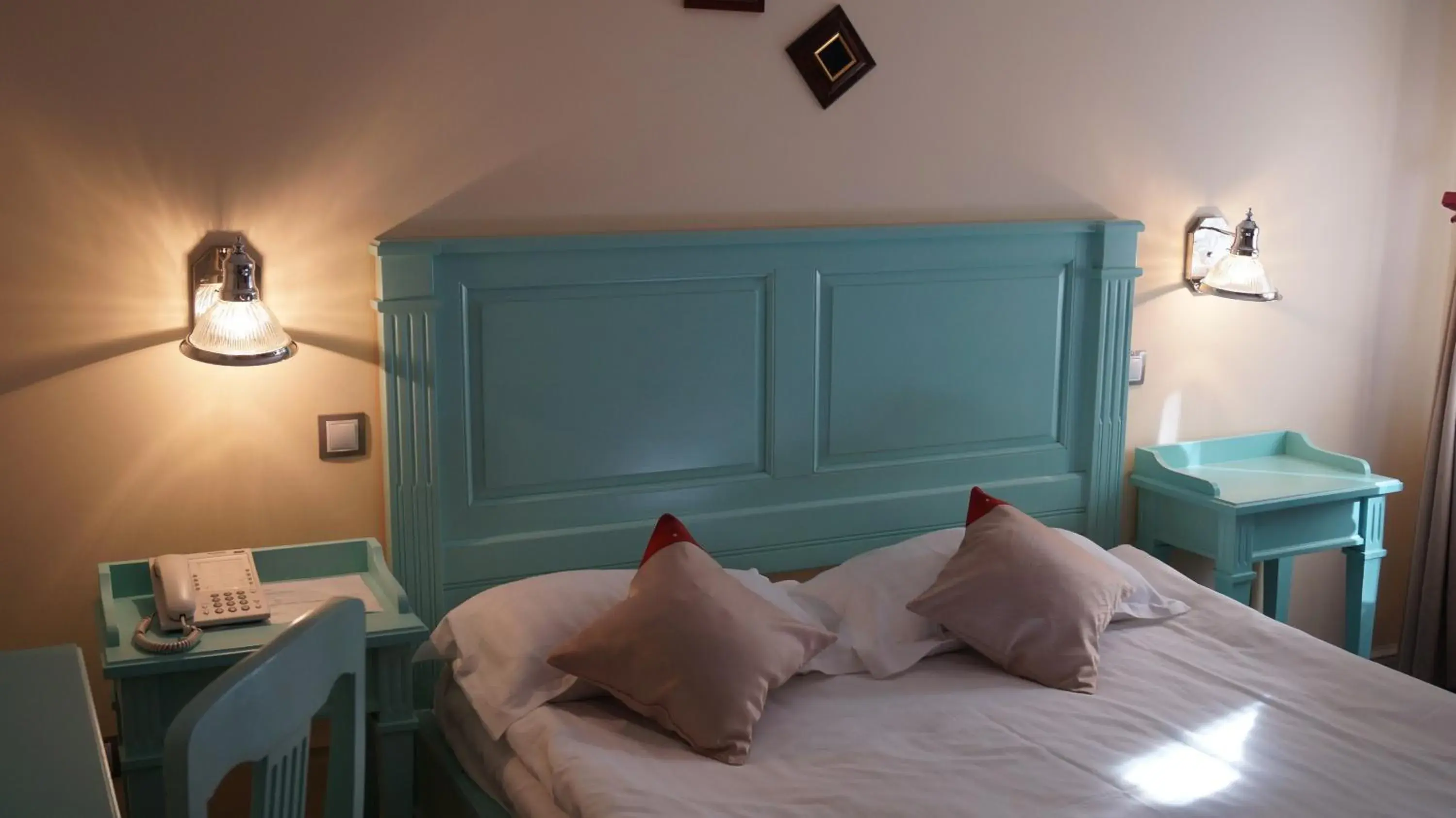 Standard Double Room in Hotel Bastion Standard Double Room in Hotel Bastion