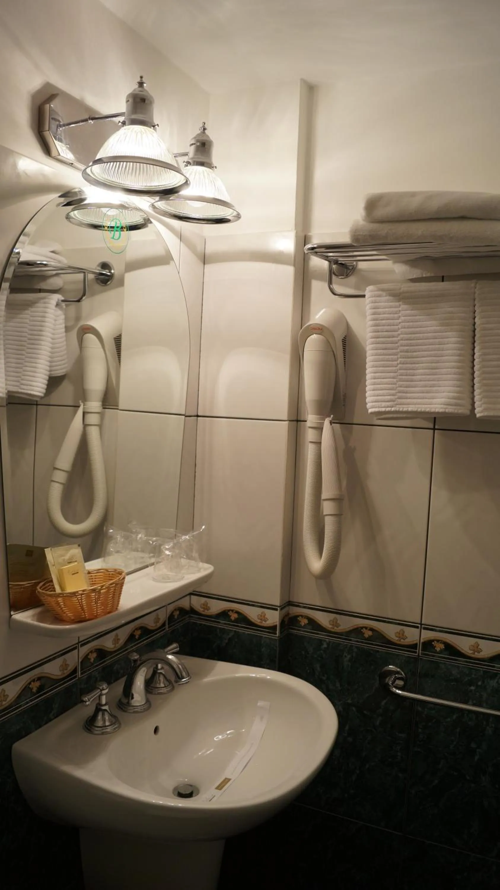 Bathroom in Hotel Bastion