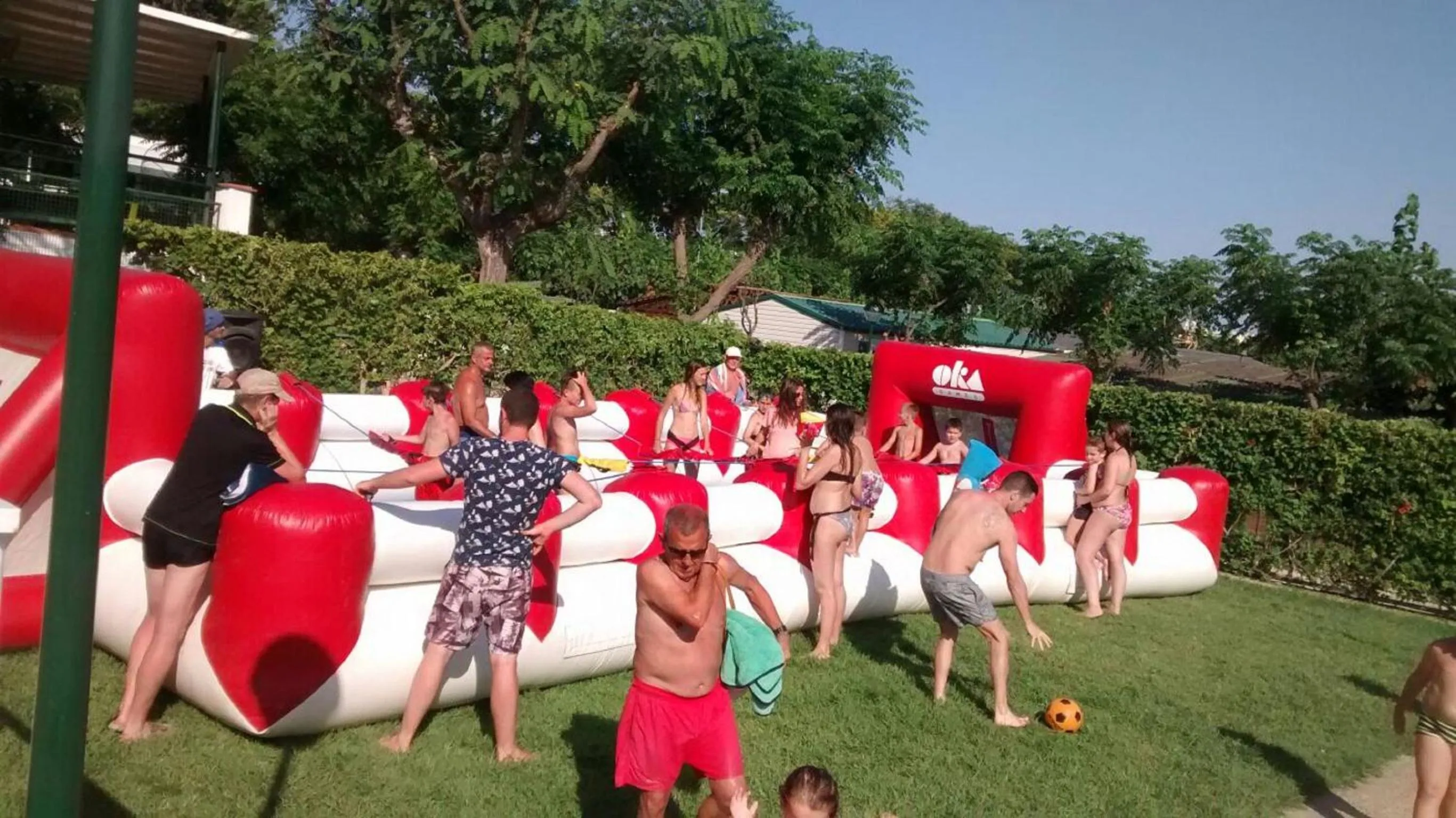 Swimming pool in Camping Playa y Fiesta