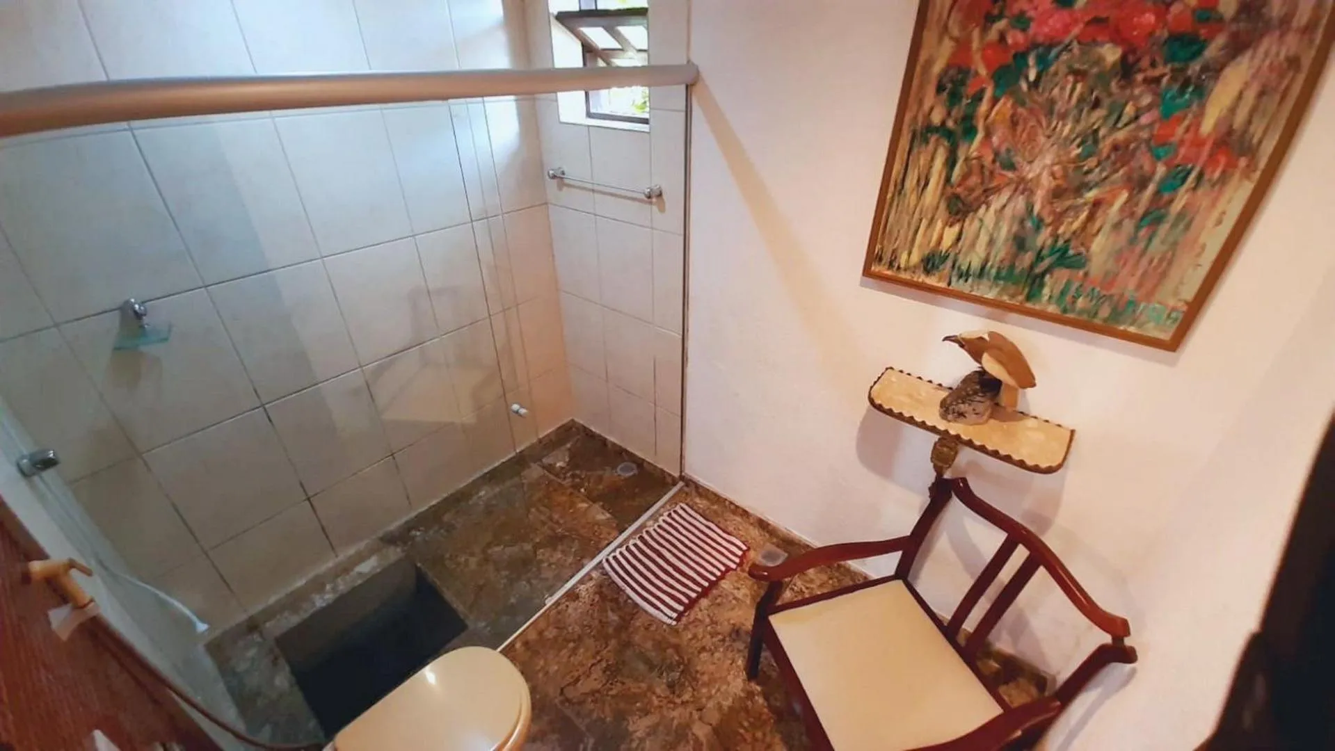 Bathroom in Casa confortável Vista Mar e Piscina em Taperapuan
