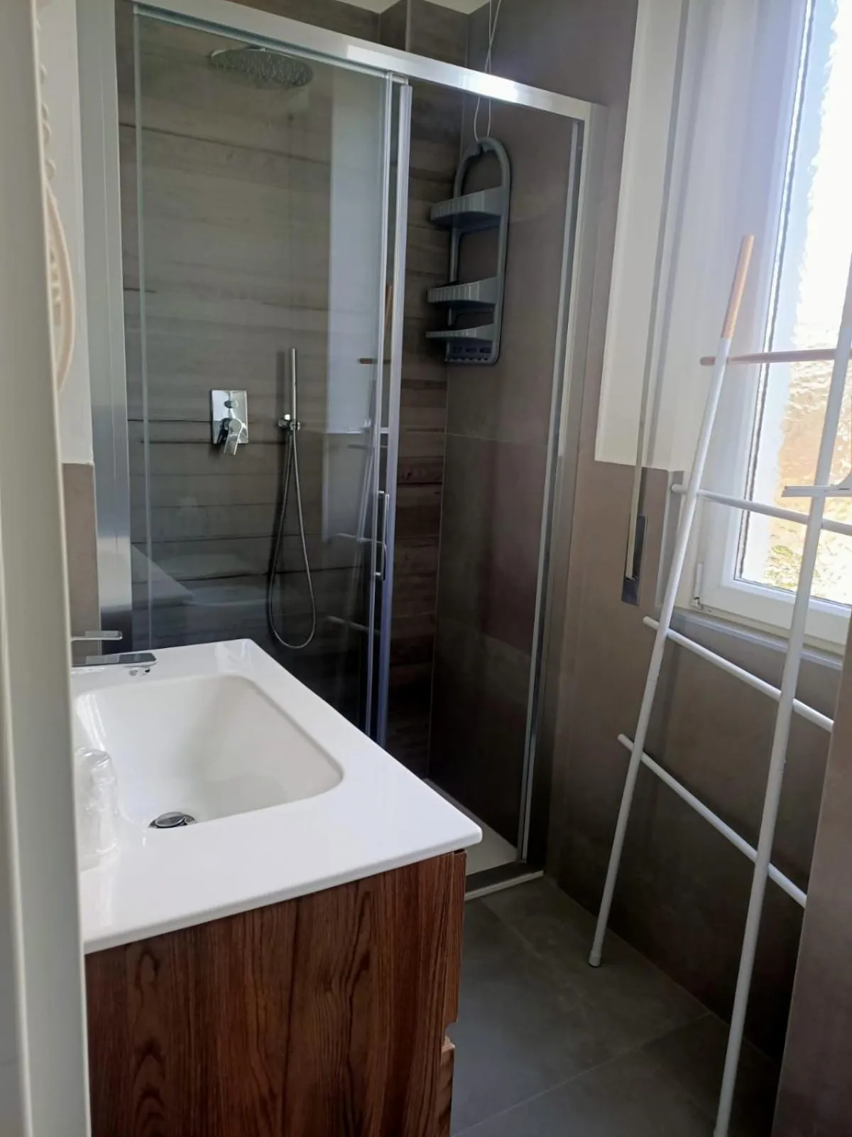 Shower in Hotel Bahamas