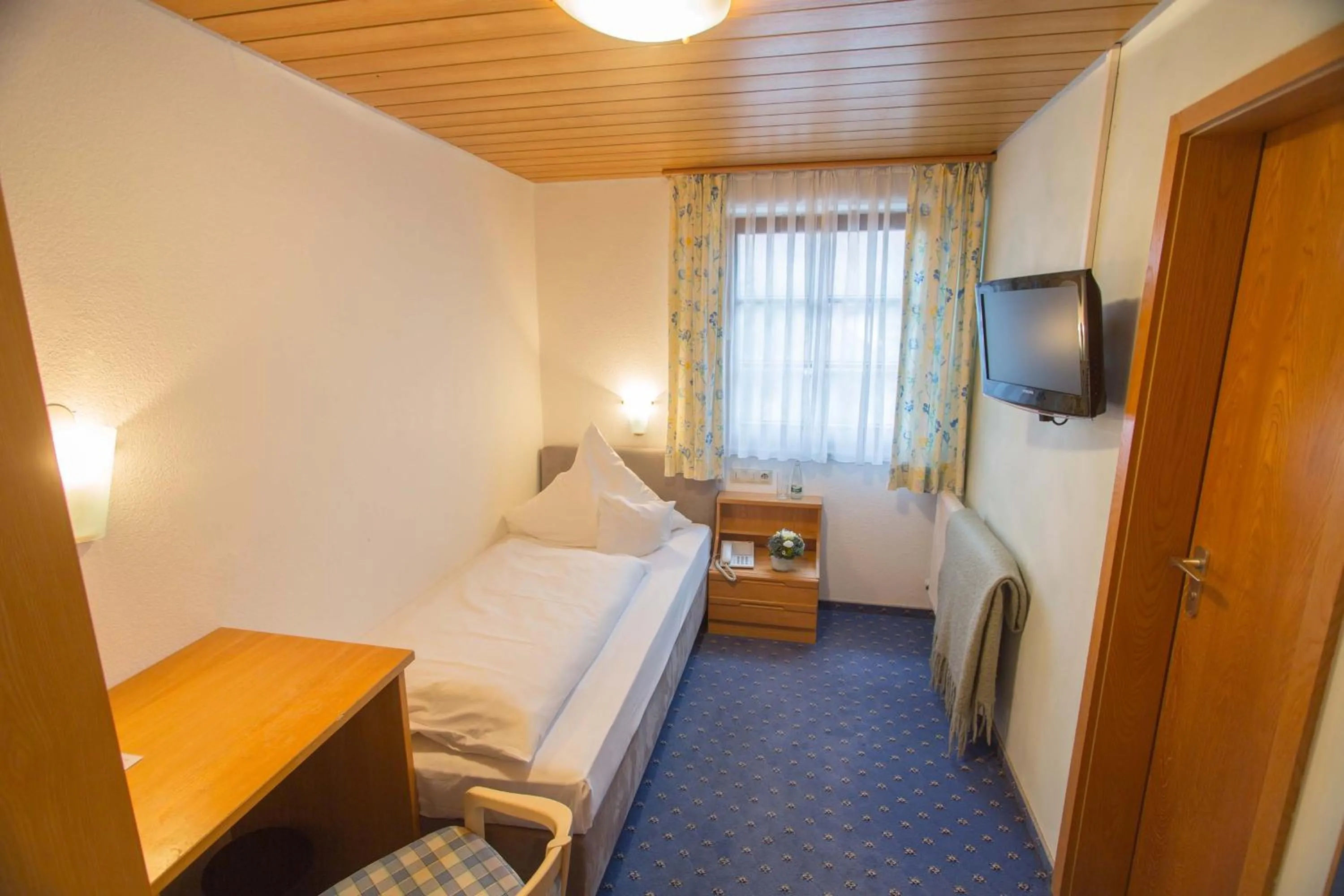 Single Room in Hotel-Restaurant & Metzgerei Rößle