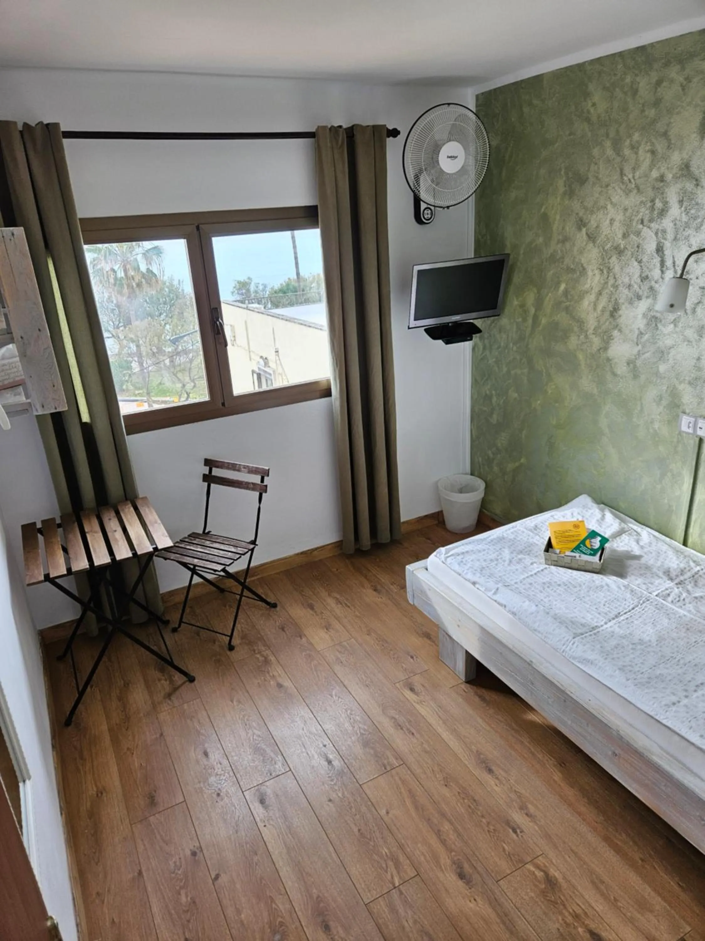 SEVEN Hostal