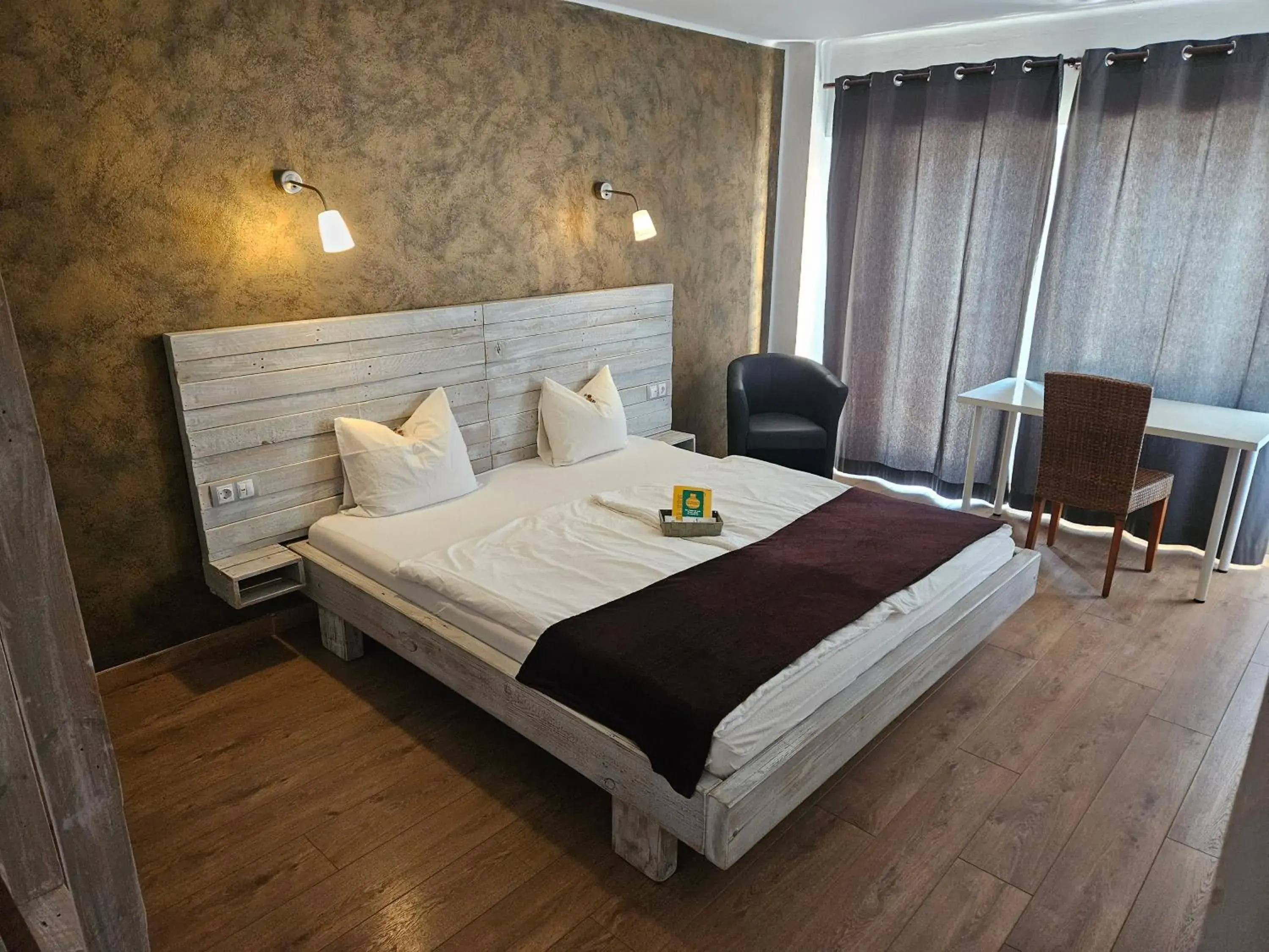 Deluxe Double Room with Side Sea View in SEVEN Hostal Deluxe Double Room with Side Sea View in SEVEN Hostal