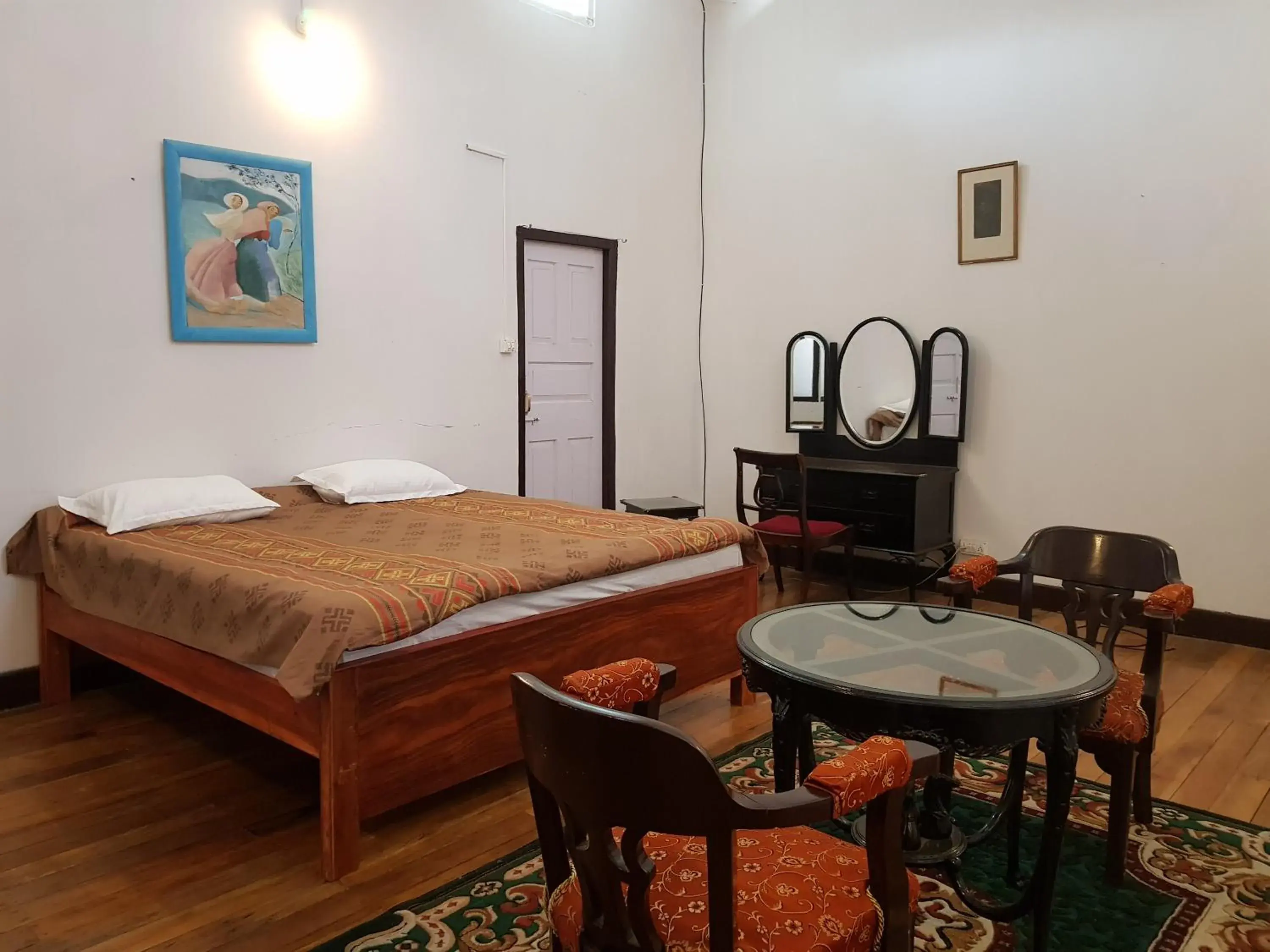 Superior Double Room in Rani Kothi Heritage Residency Superior Double Room in Rani Kothi Heritage Residency