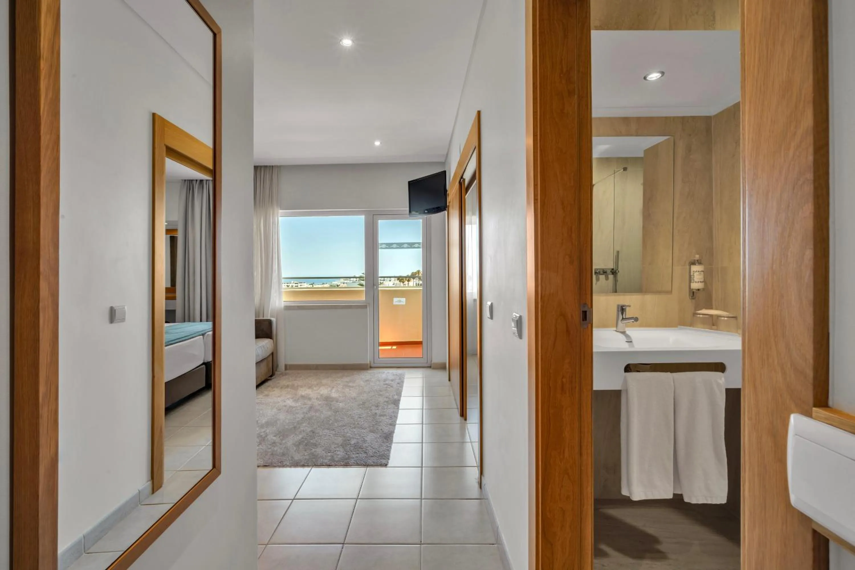 Bathroom in Albufeira Sol Hotel & Spa