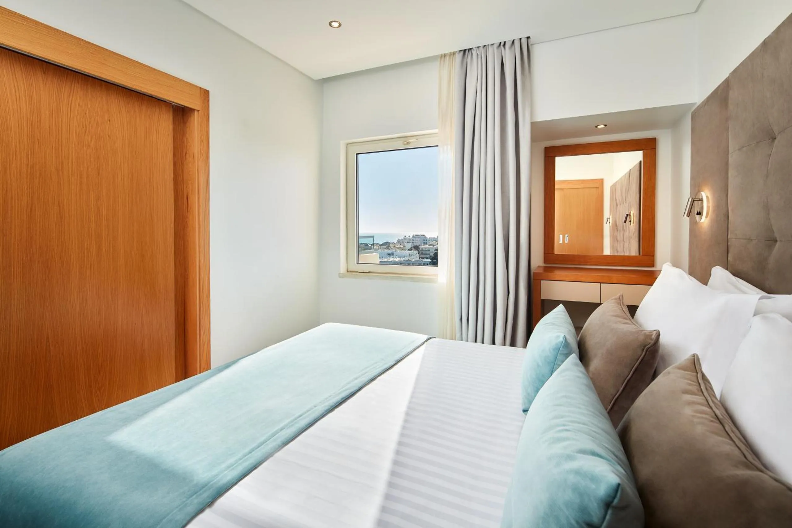 Bedroom, Bed in Albufeira Sol Hotel & Spa