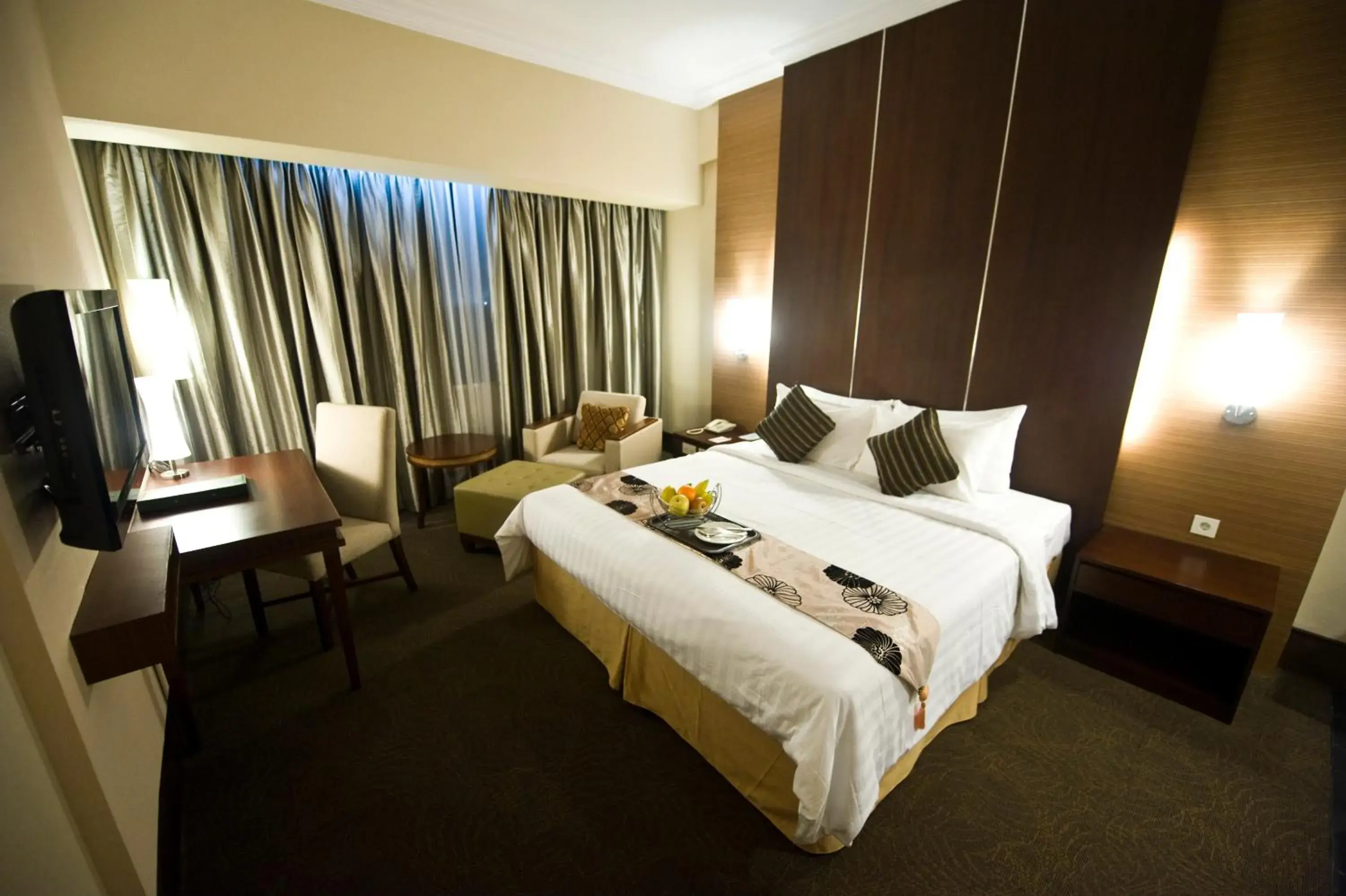 Bed in Emerald Garden International Hotel Bed in Emerald Garden International Hotel