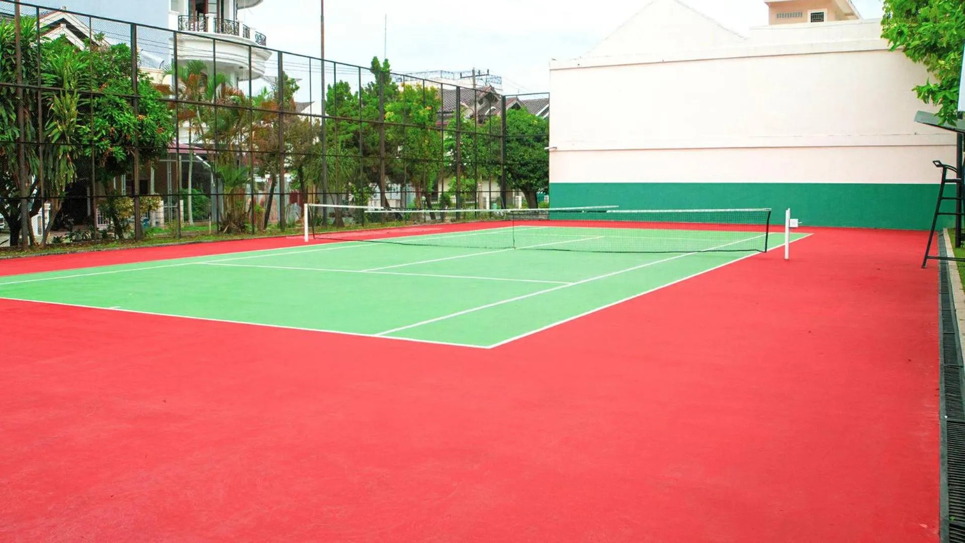 Emerald Garden International Hotel