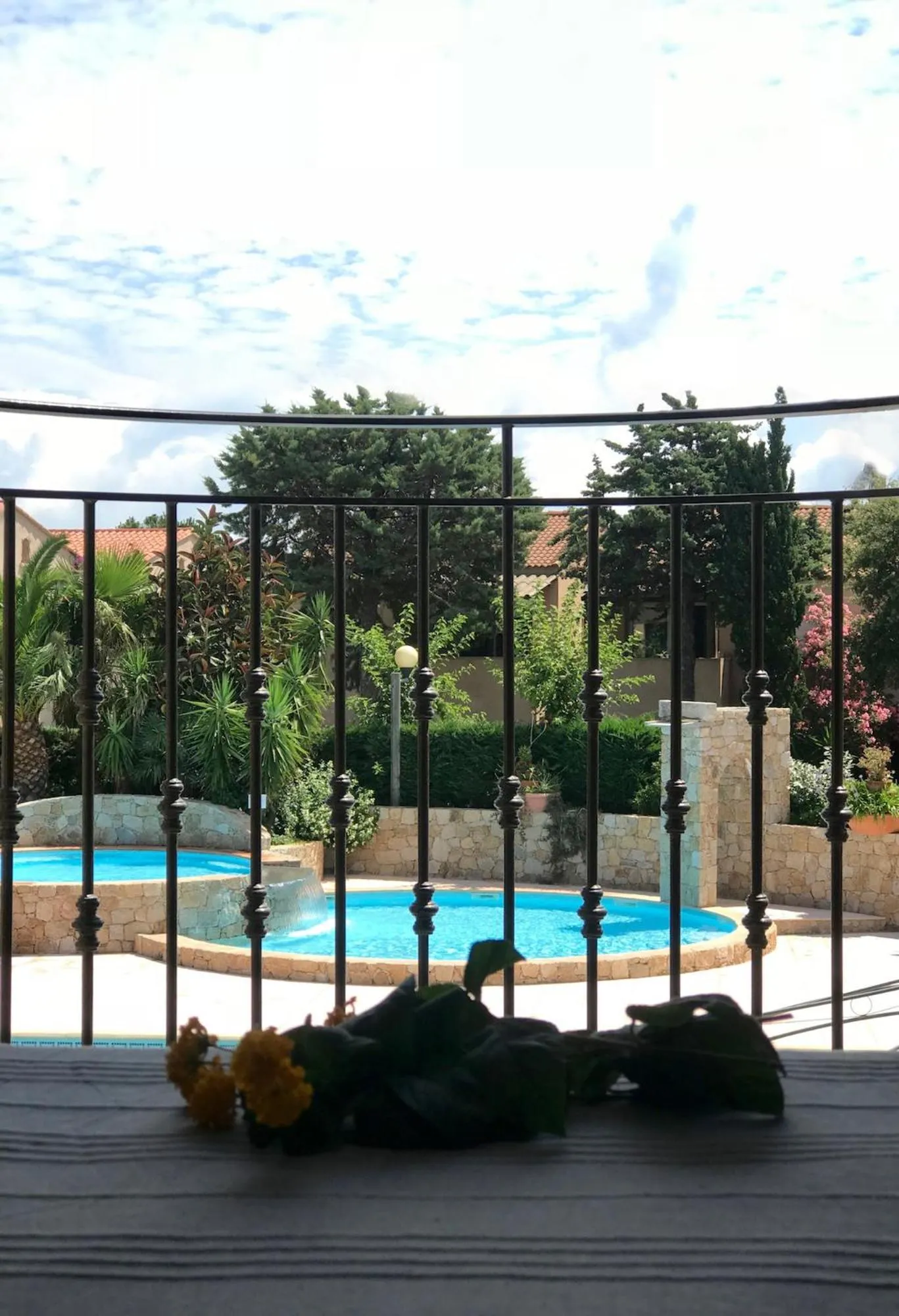 Garden view in Hôtel et Résidence Benista