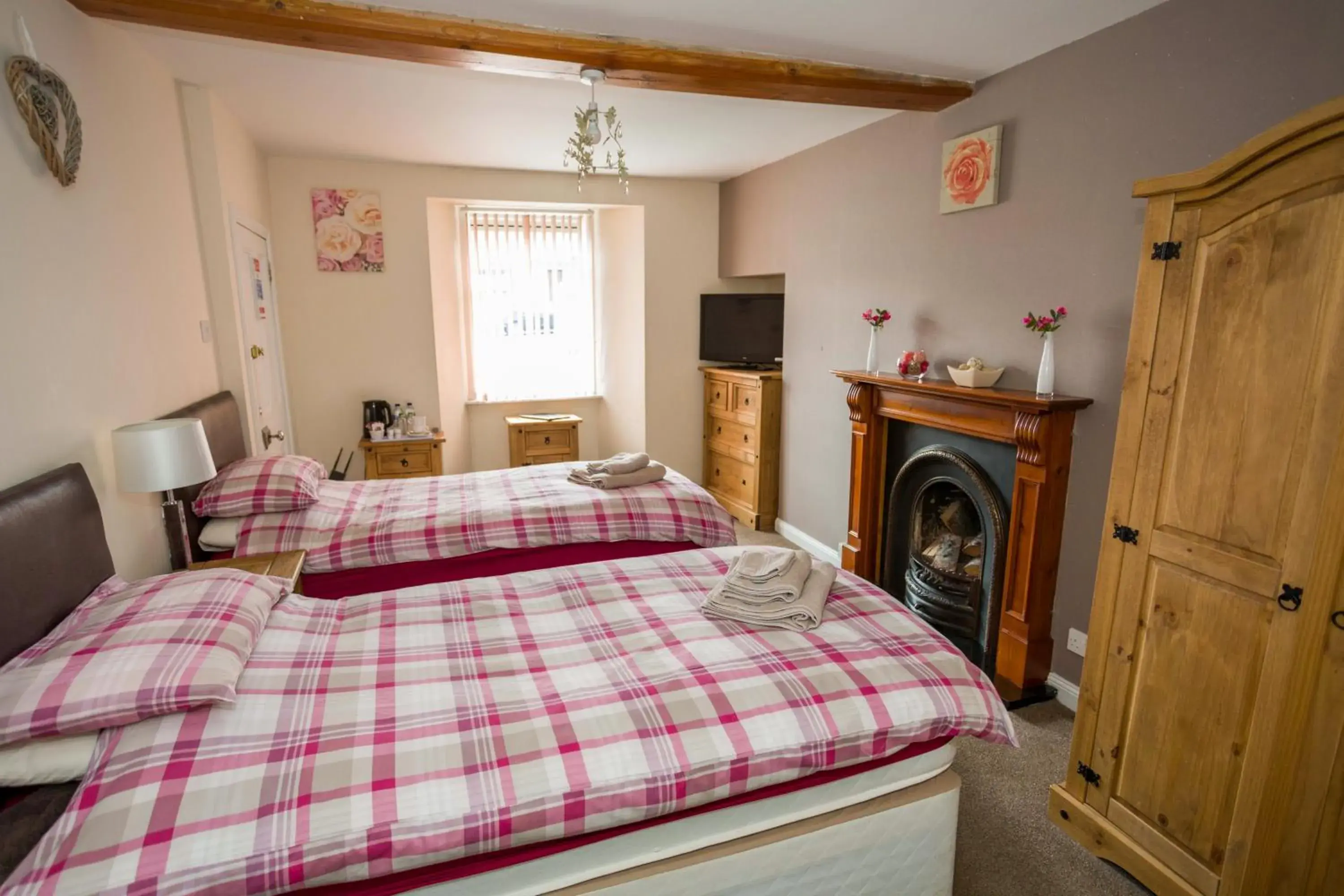 Bed in The White Swan Inn Bed in The White Swan Inn