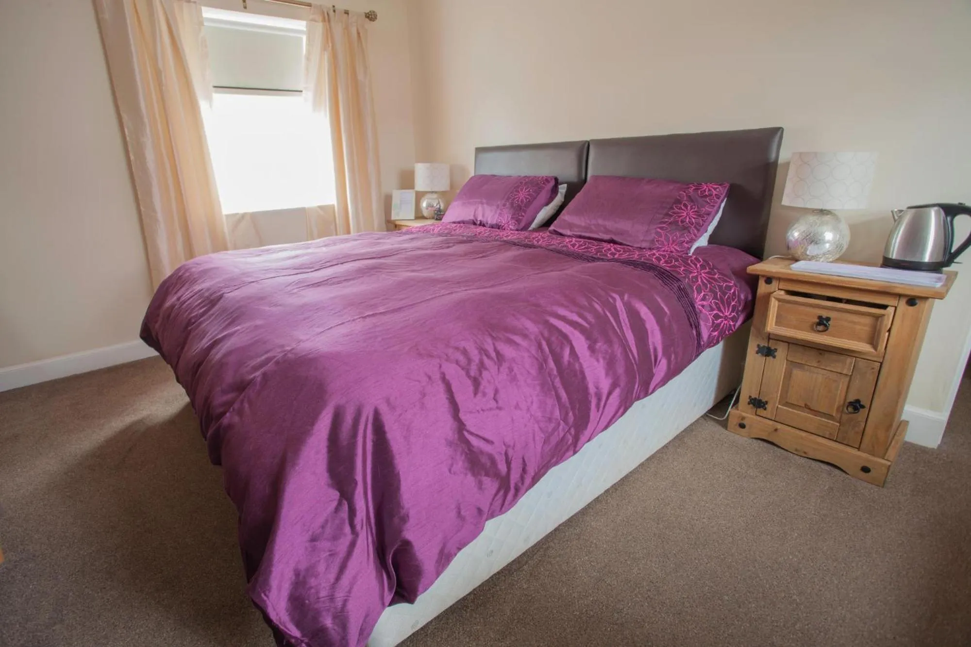 Bed in The White Swan Inn