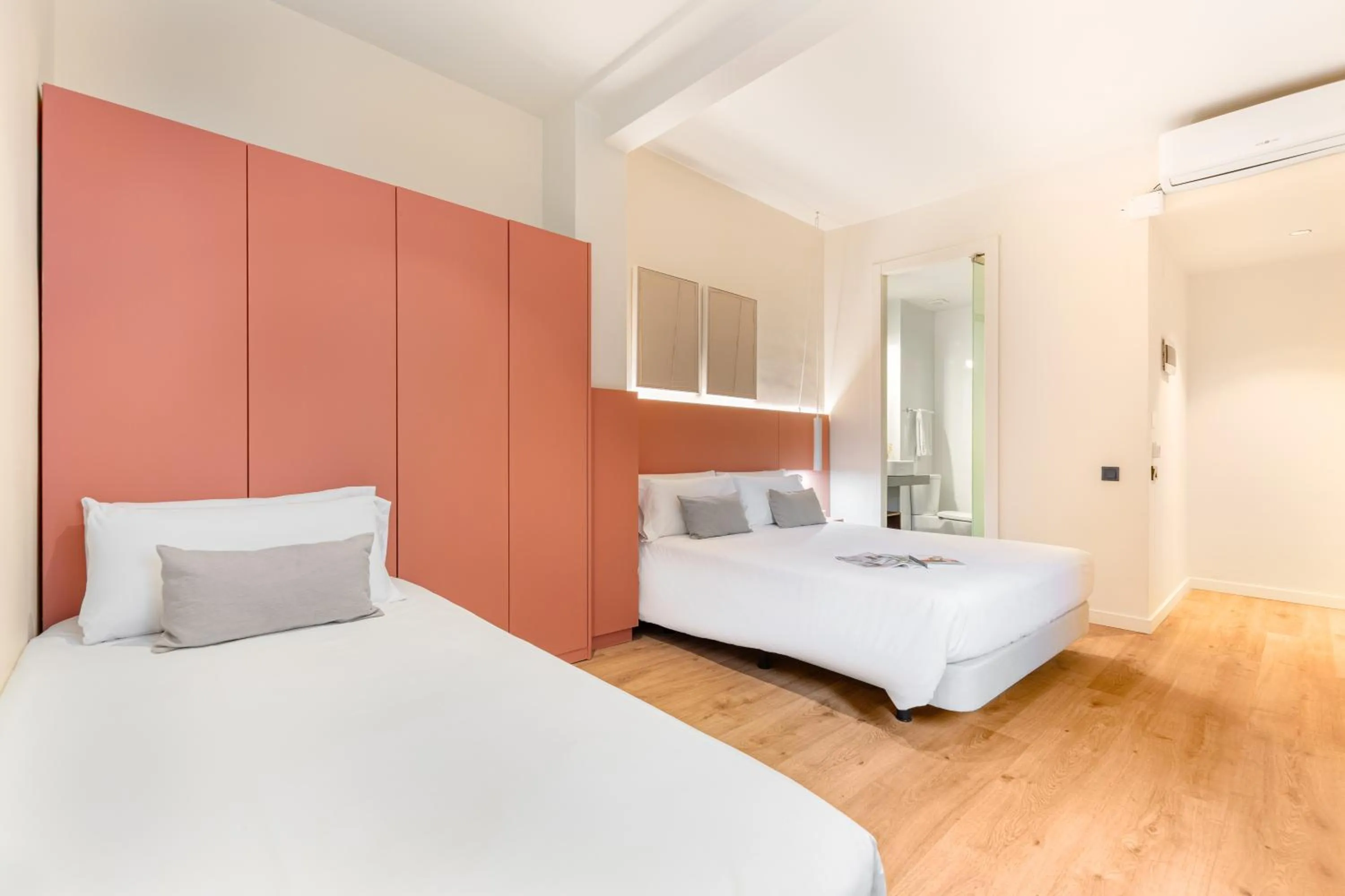 Bed in LeMar by Aspasios