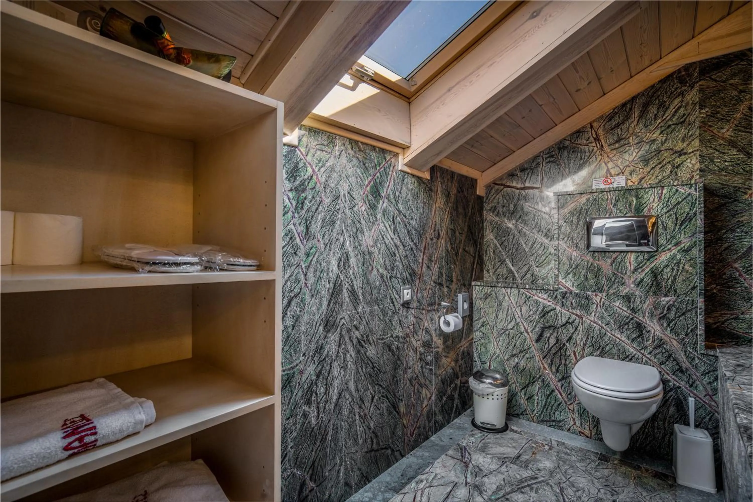 Bathroom in Hotel Giamandes